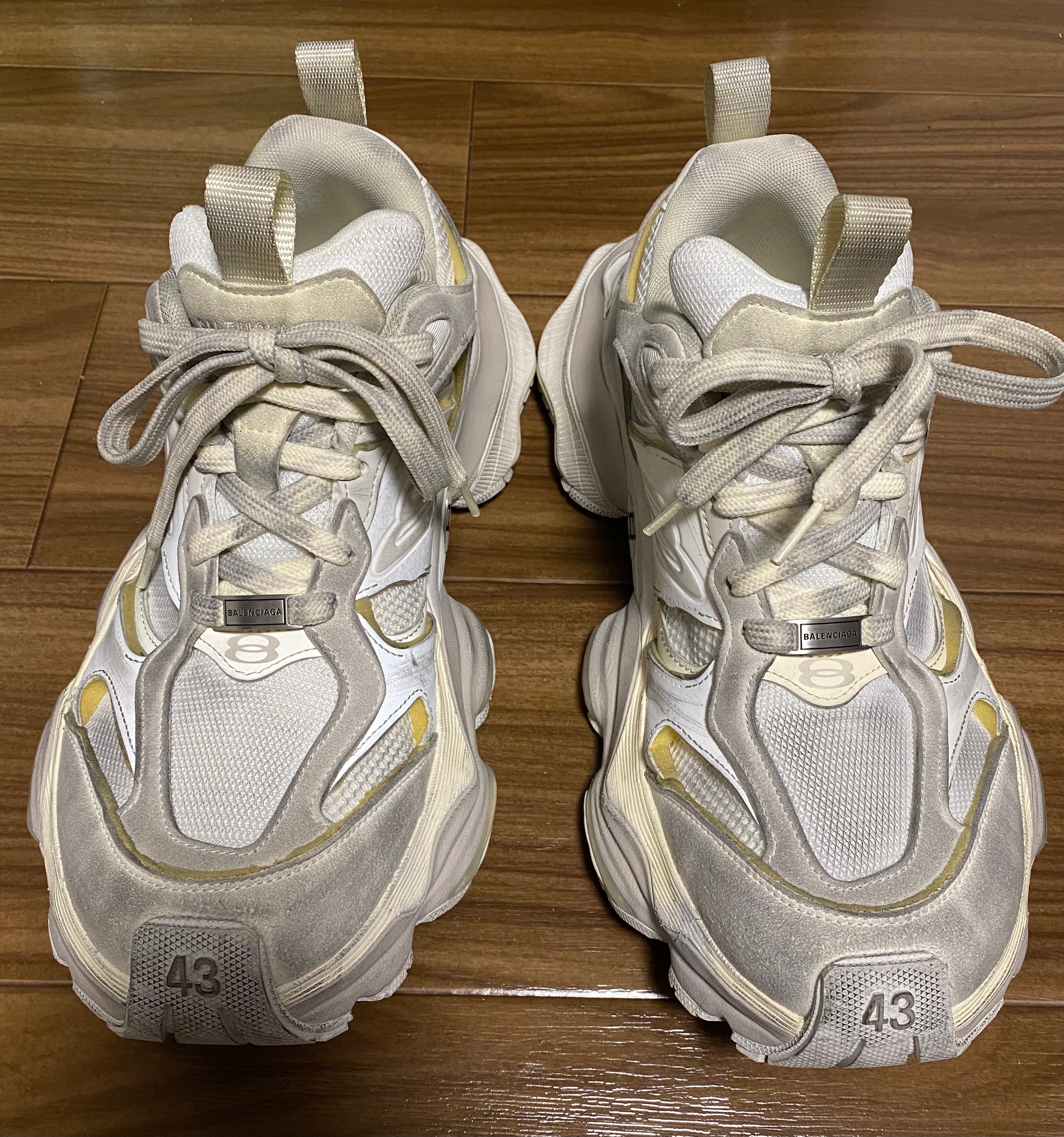 BALENCIAGA Cargo Sneaker "Beige"