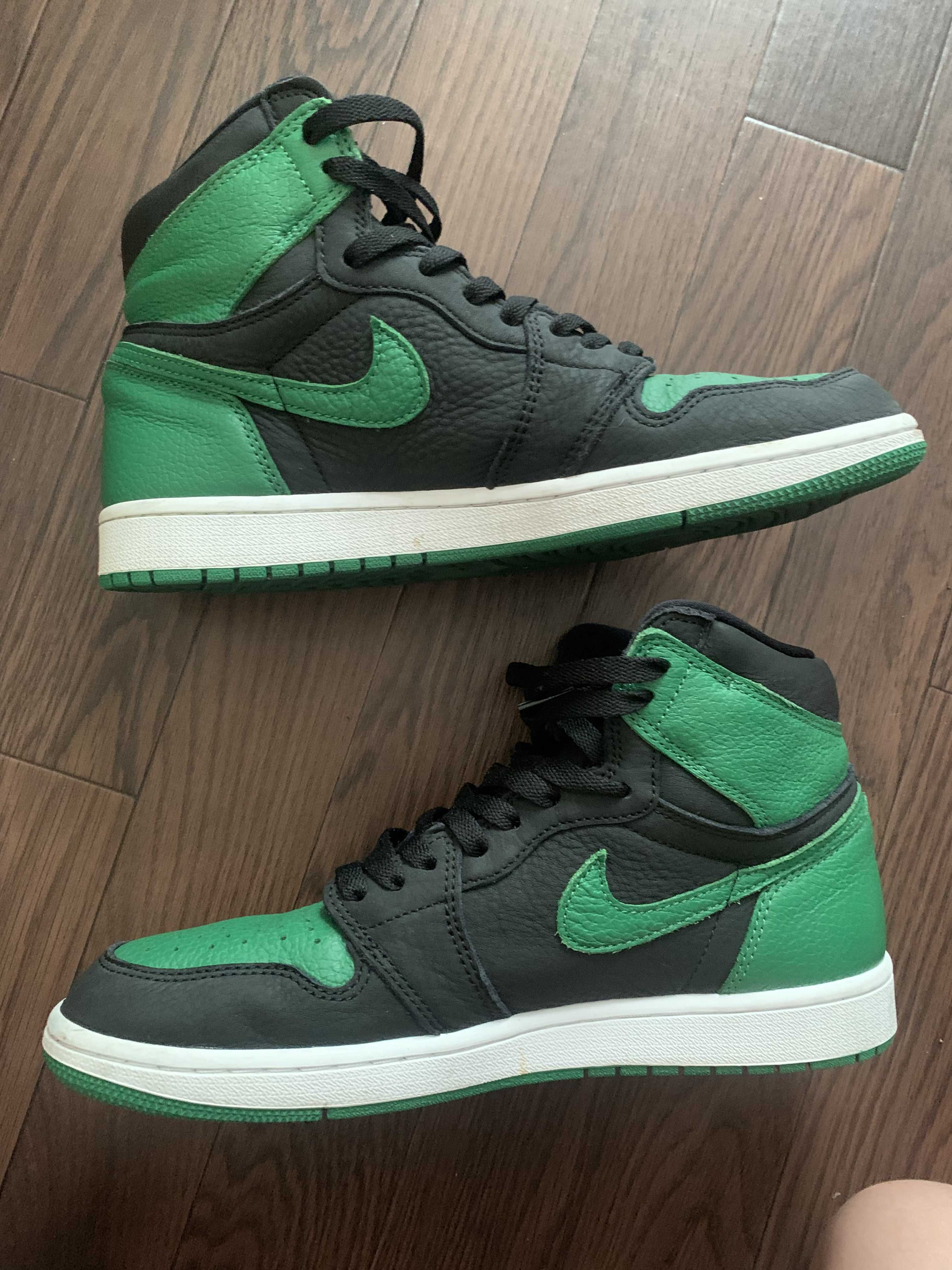 Nike Air Jordan 1 Retro High OG "Black/Pine Green" (2020)