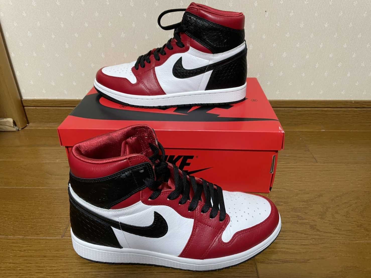 Nike Women's Air Jordan 1 High OG "Satin Red"