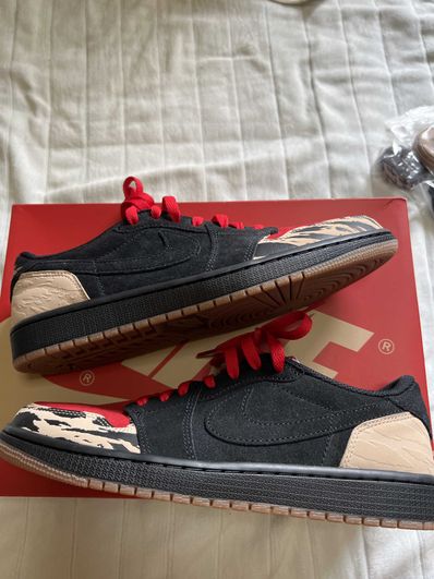 Sole Fly × Nike Air Jordan 1 Low "Black and Sport Red"