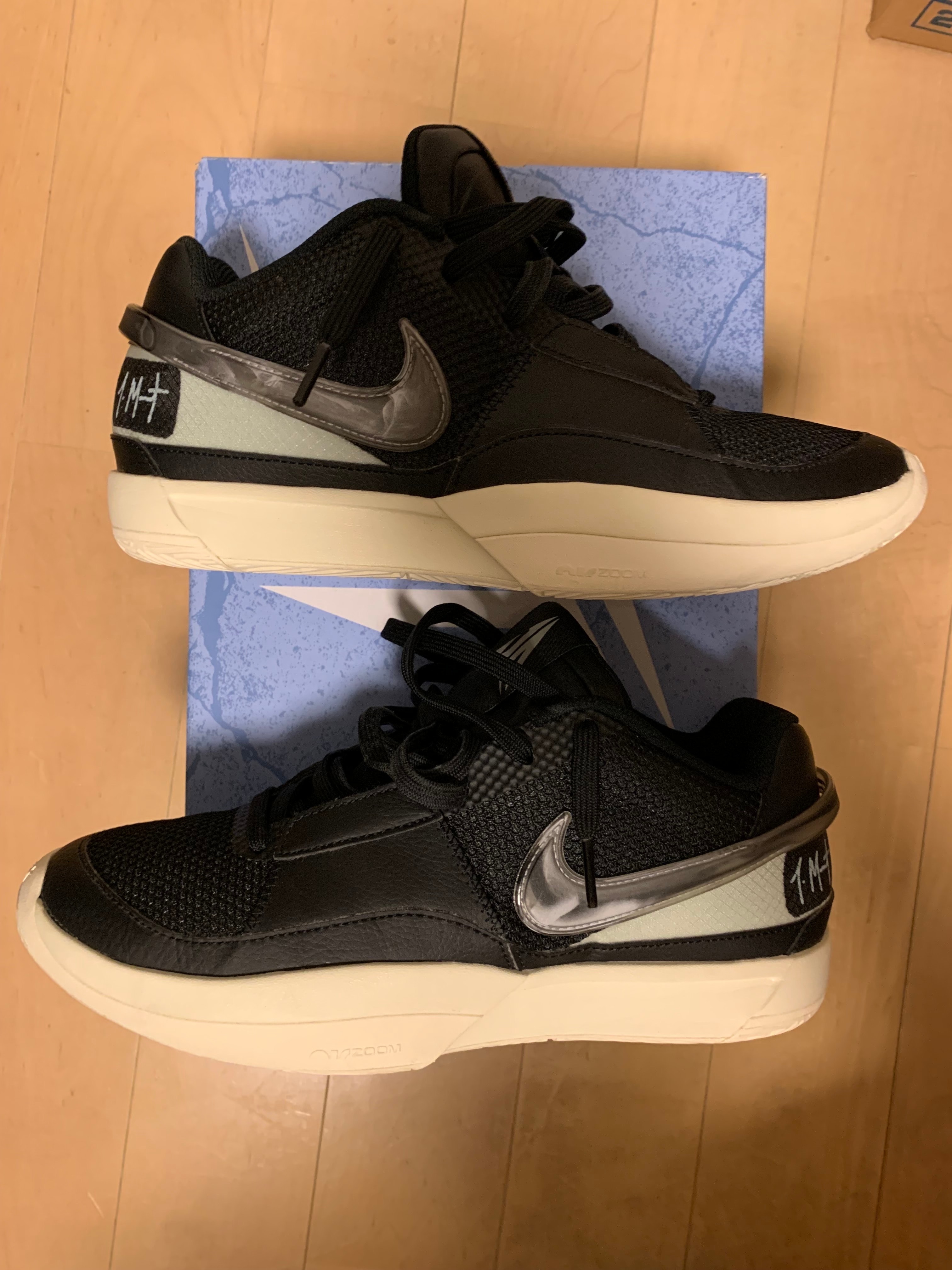 ナイキ ジャ1 "スモーク" (DR8785-002/DR8786-002)