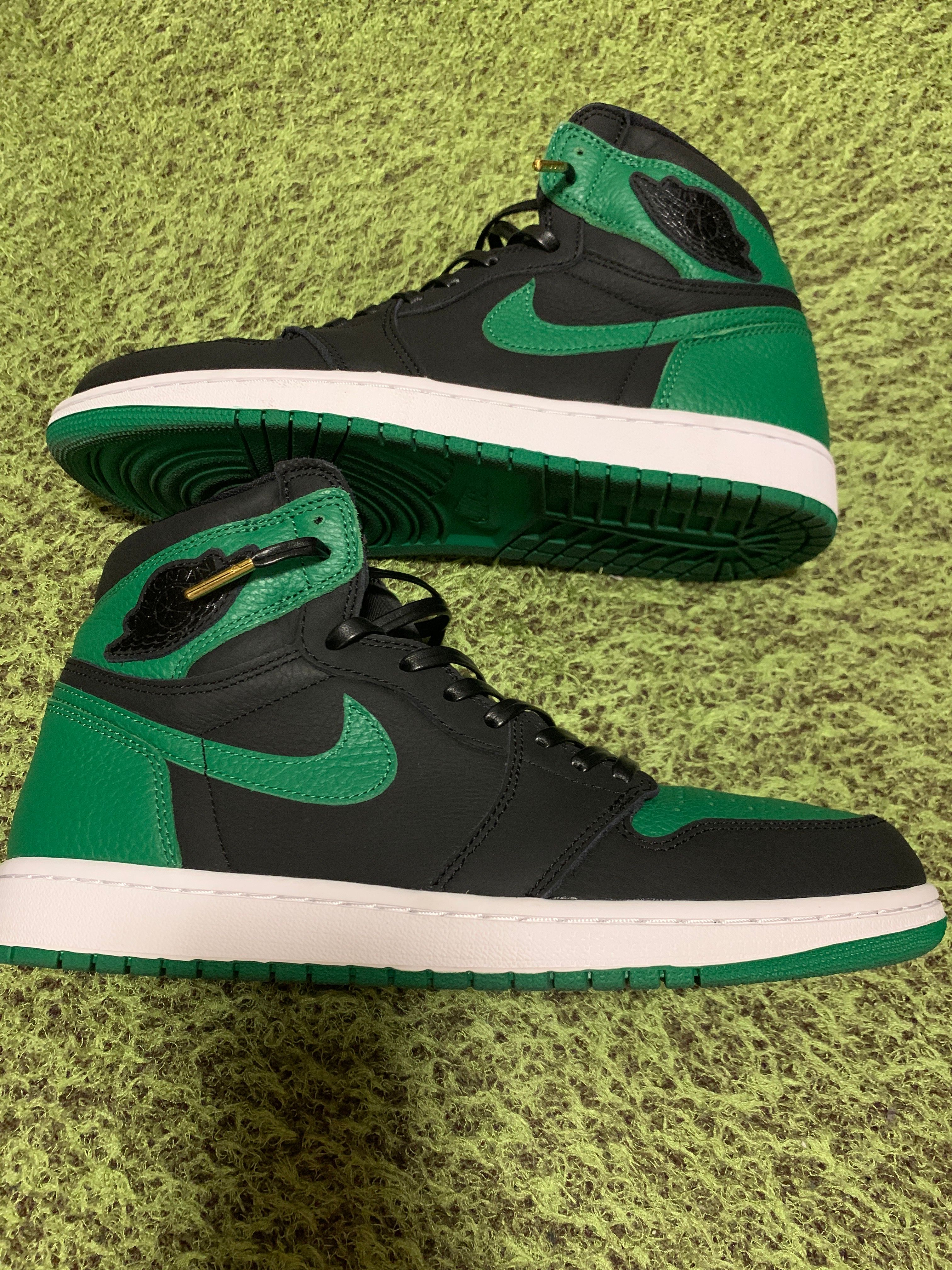 Nike Air Jordan 1 Retro High OG "Black/Pine Green" (2020)