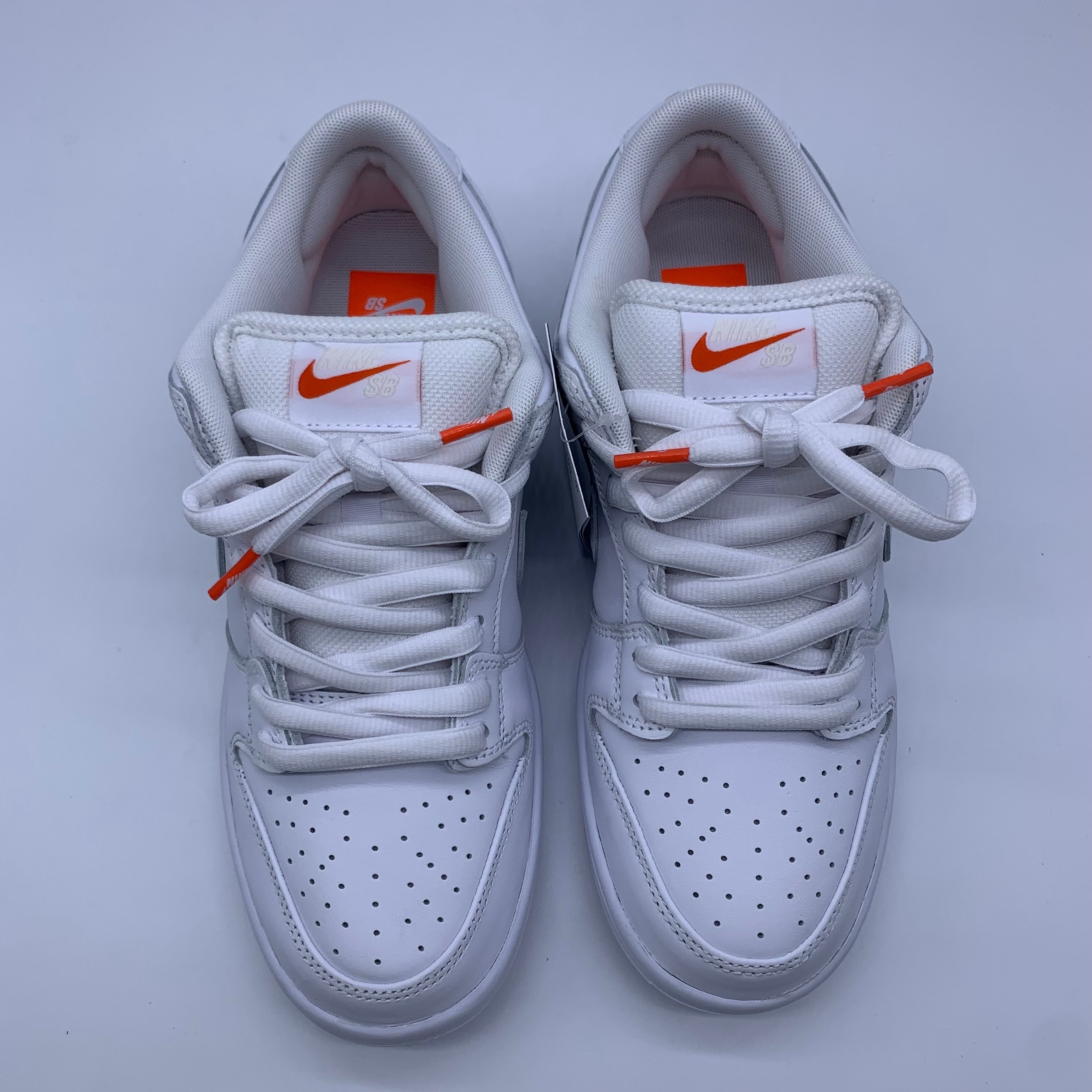 Nike SB Dunk Low Pro ISO "Triple White"