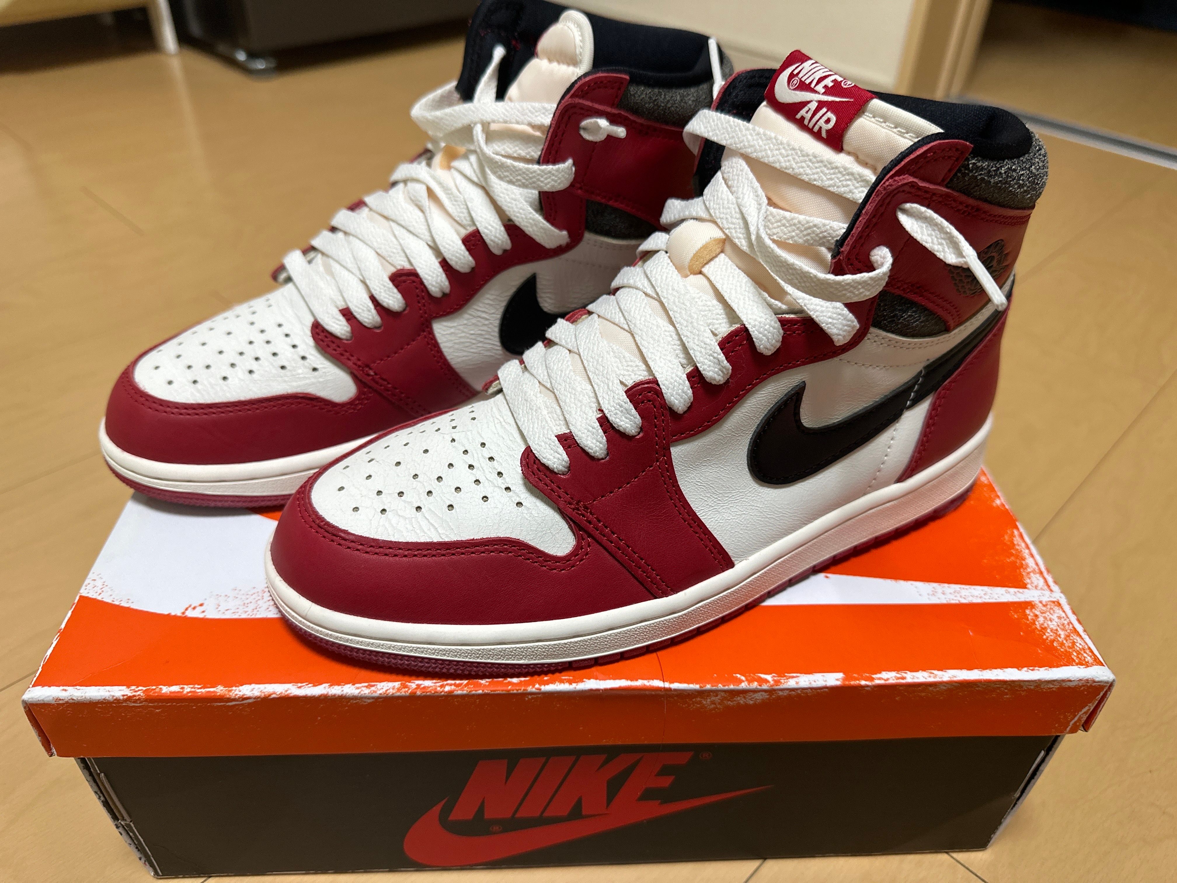 Nike Air Jordan 1 High OG "Lost & Found/Chicago"