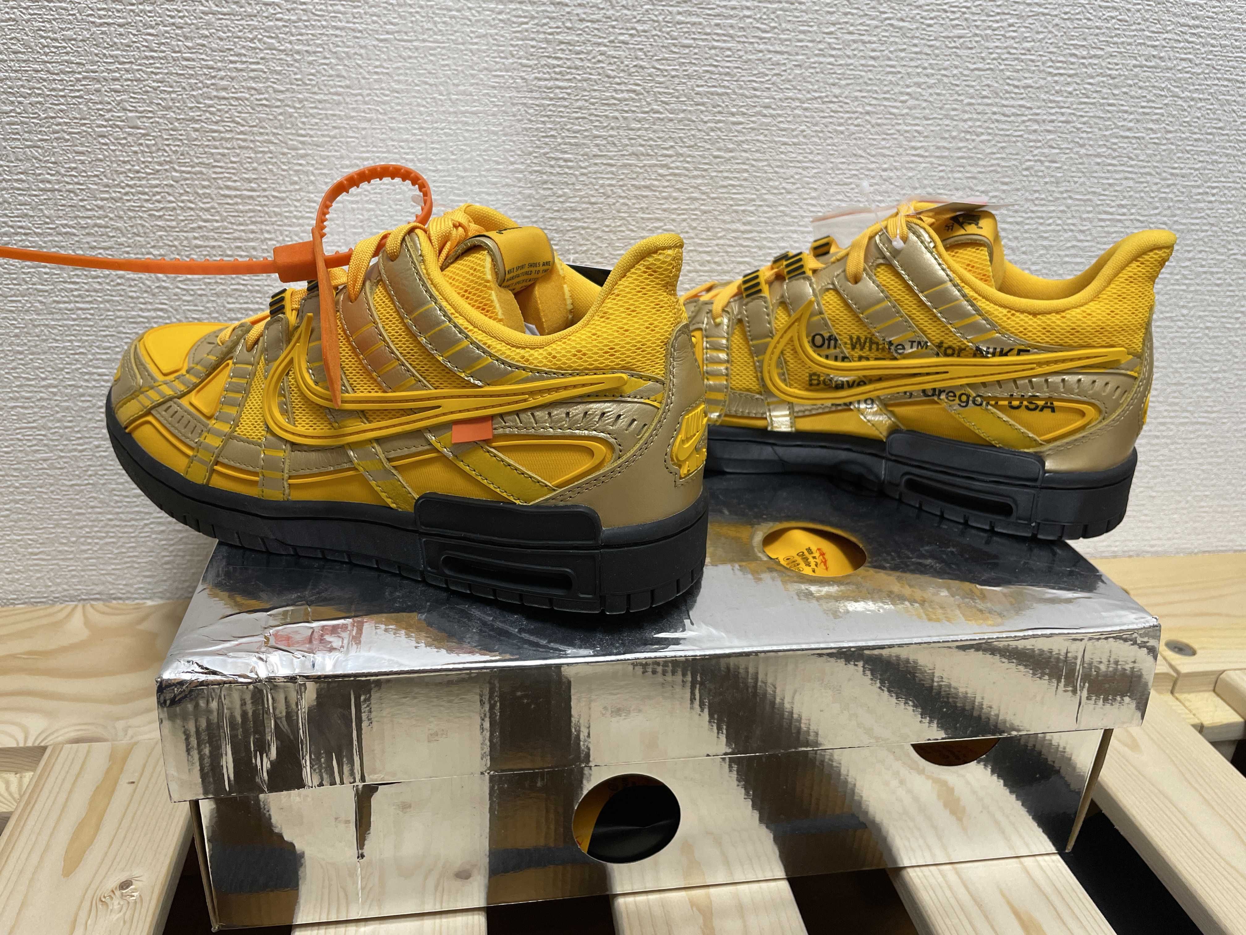 Off-White × Nike Air Rubber Dunk "University Gold" 