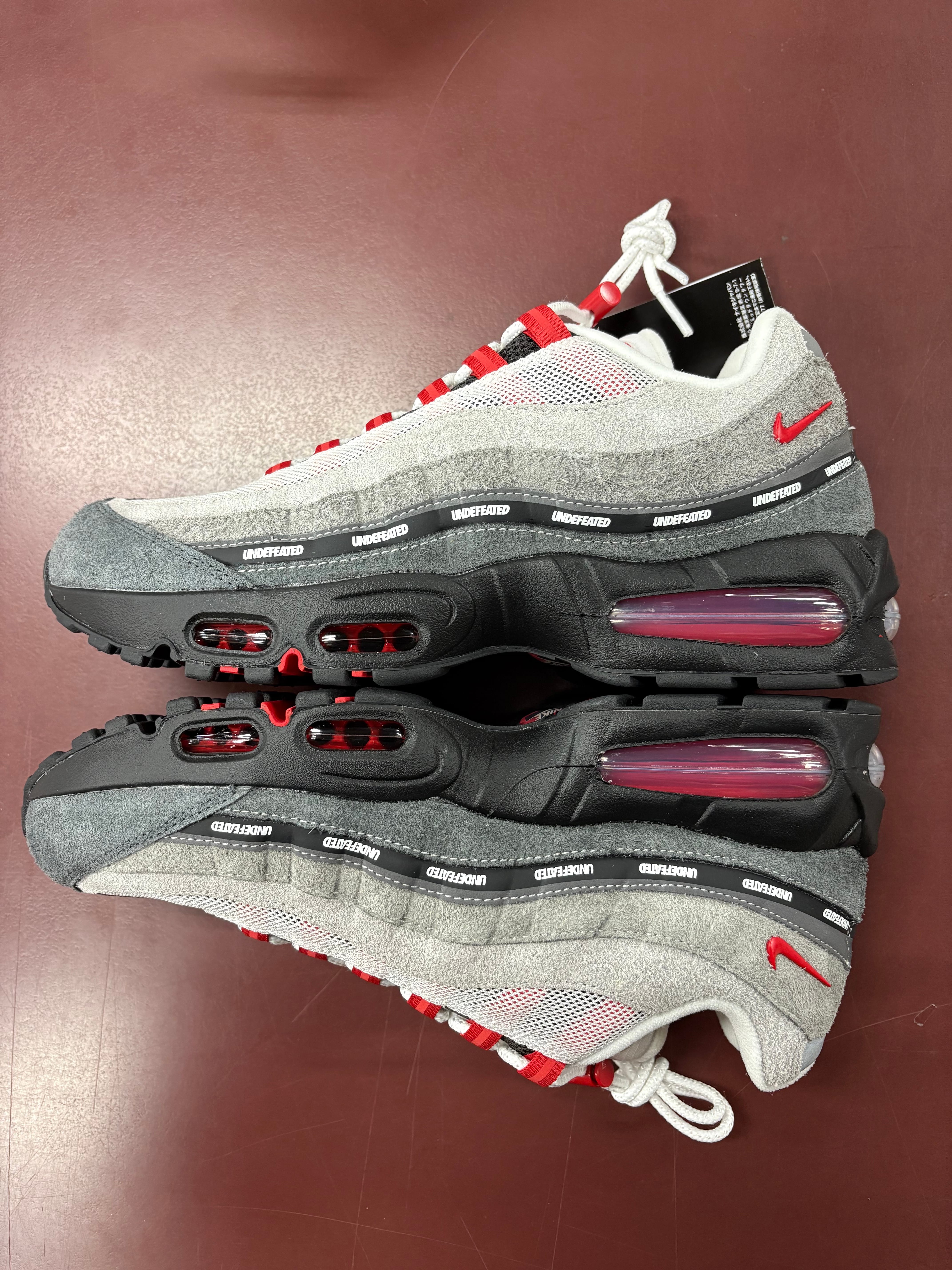 UNDEFEATED × Nike Air Max 95 SP "Fire Red" (Tokyo Exclusive) (Serial Numbered/600 pairs)