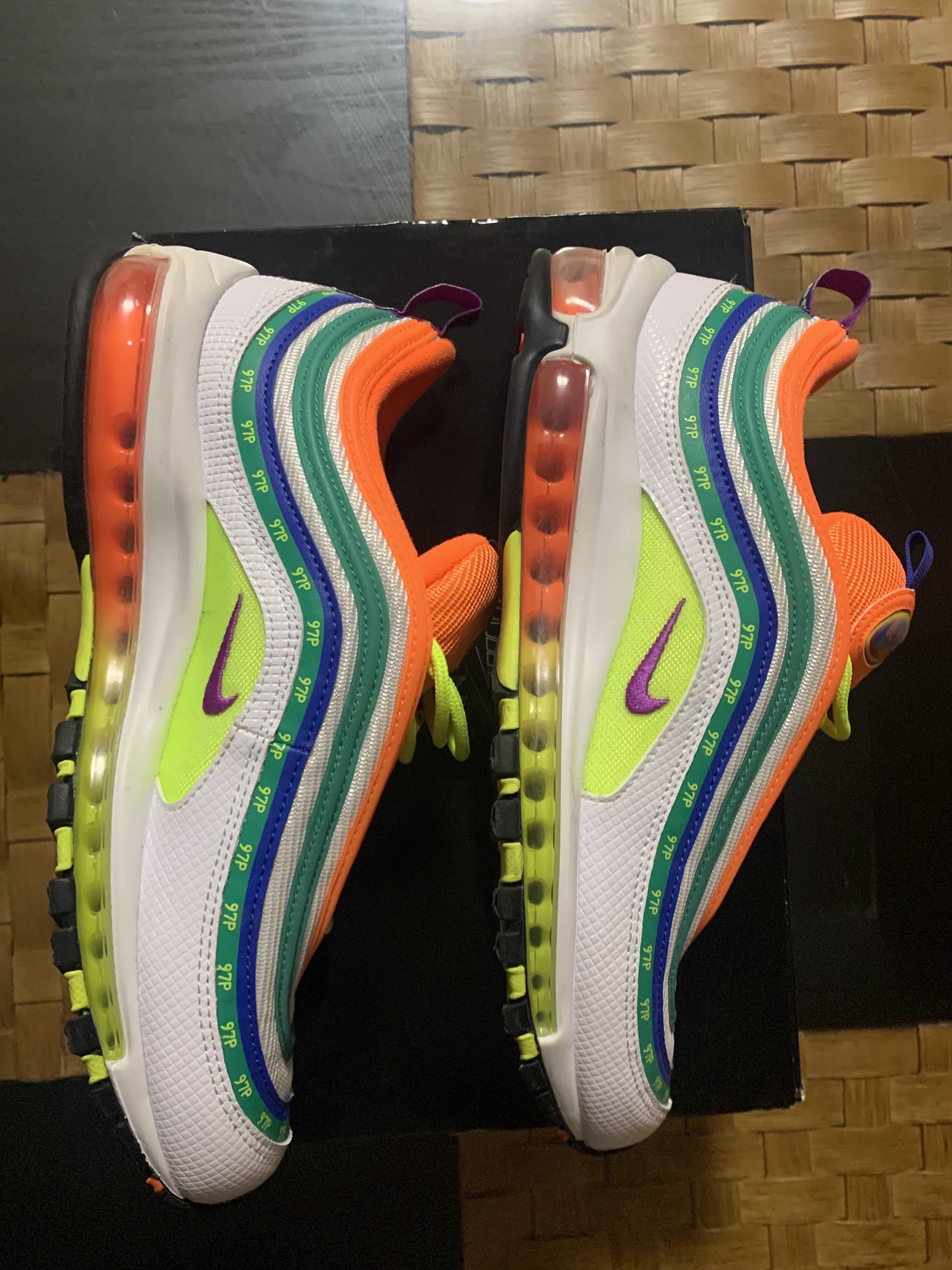 Nike Air Max On-Air "London"