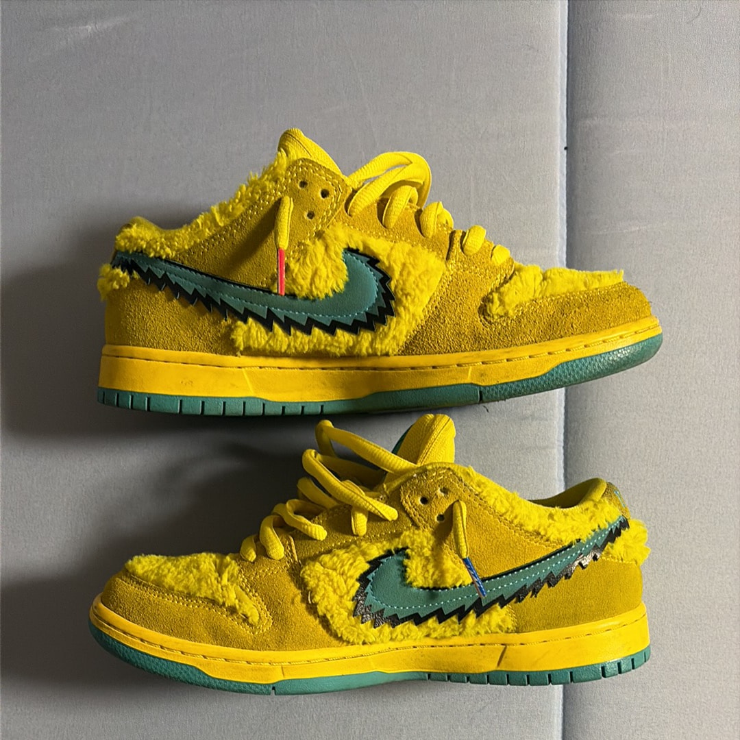 Grateful Dead × Nike SB Dunk Low "Yellow Bear"