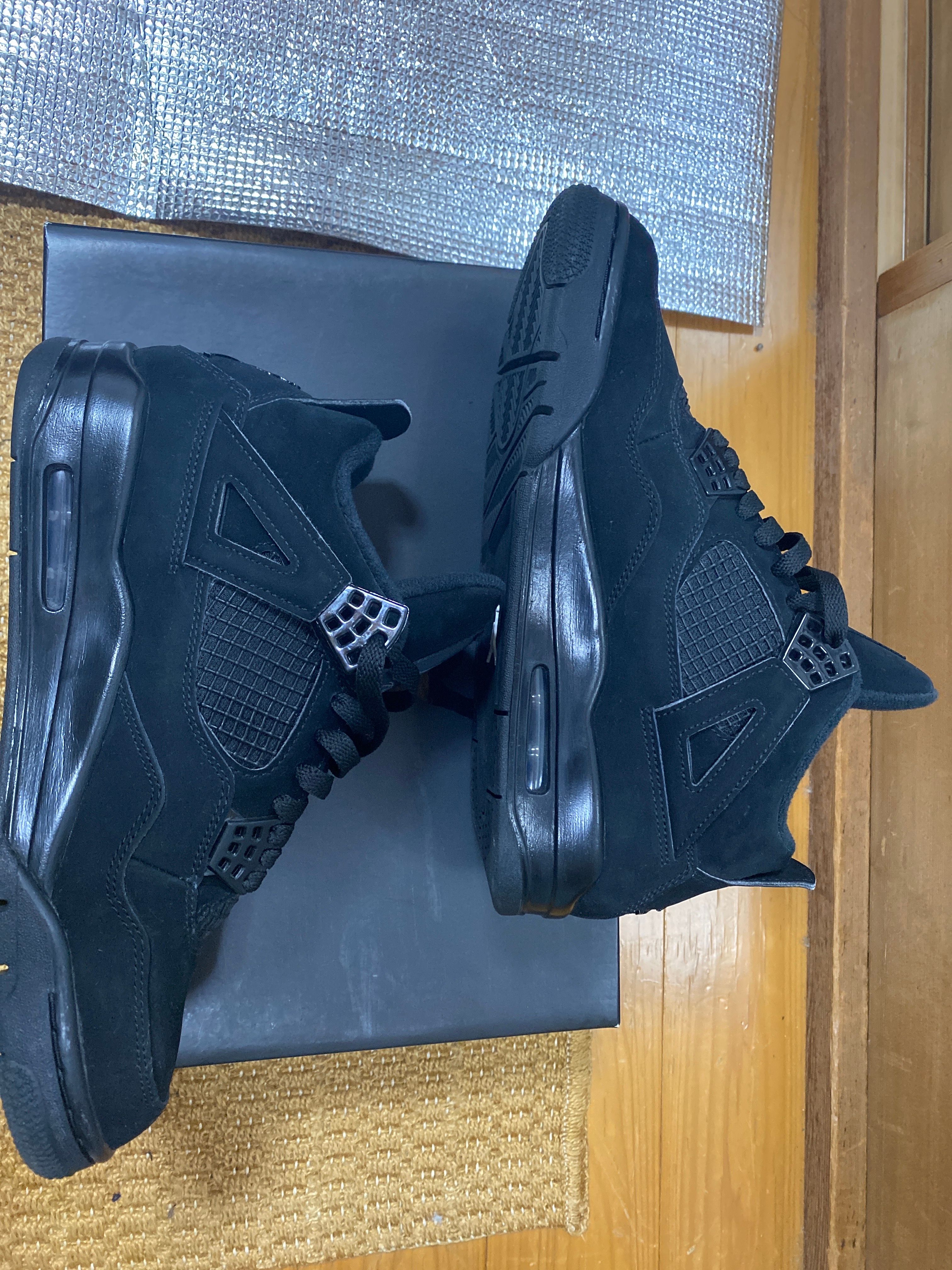 Nike Air Jordan 4 "Black Cat"