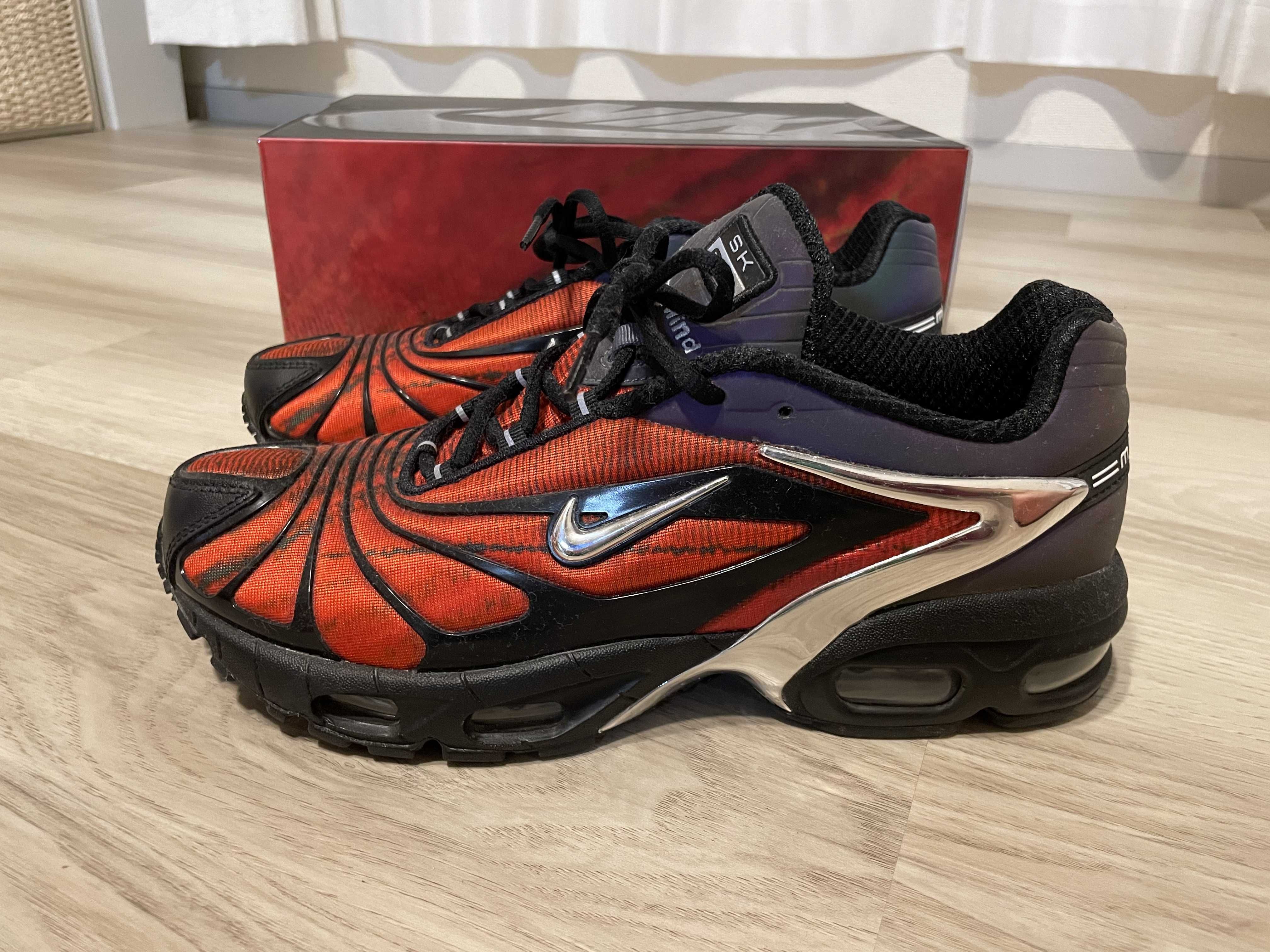 SKEPTA × NIKE AIR MAX TAILWIND V "BLACK/CHROME RED"