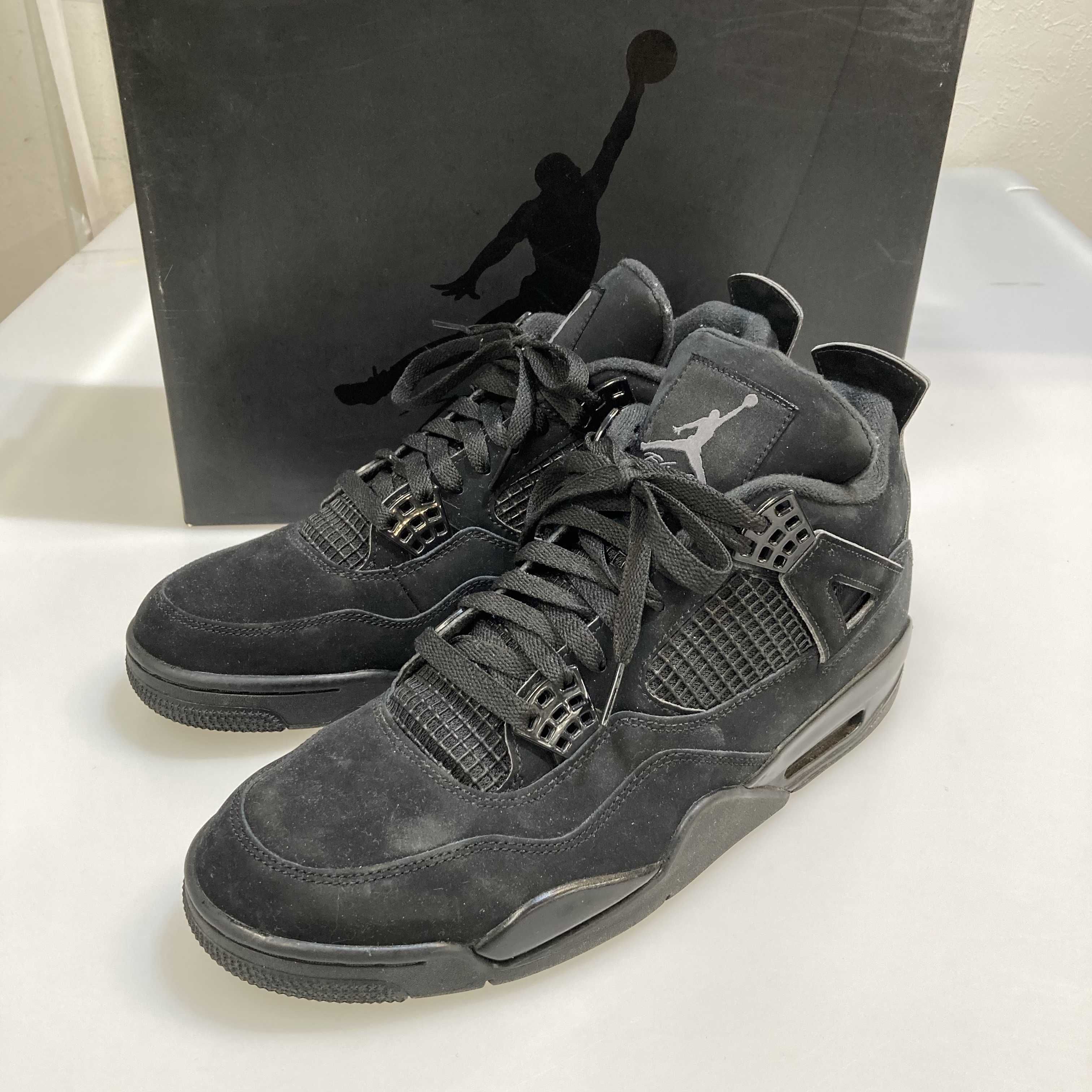 Nike Air Jordan 4 "Black Cat"