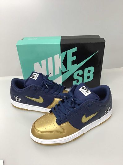 Supreme × Nike SB Dunk Low OG QS "Metallic Gold/Navy"