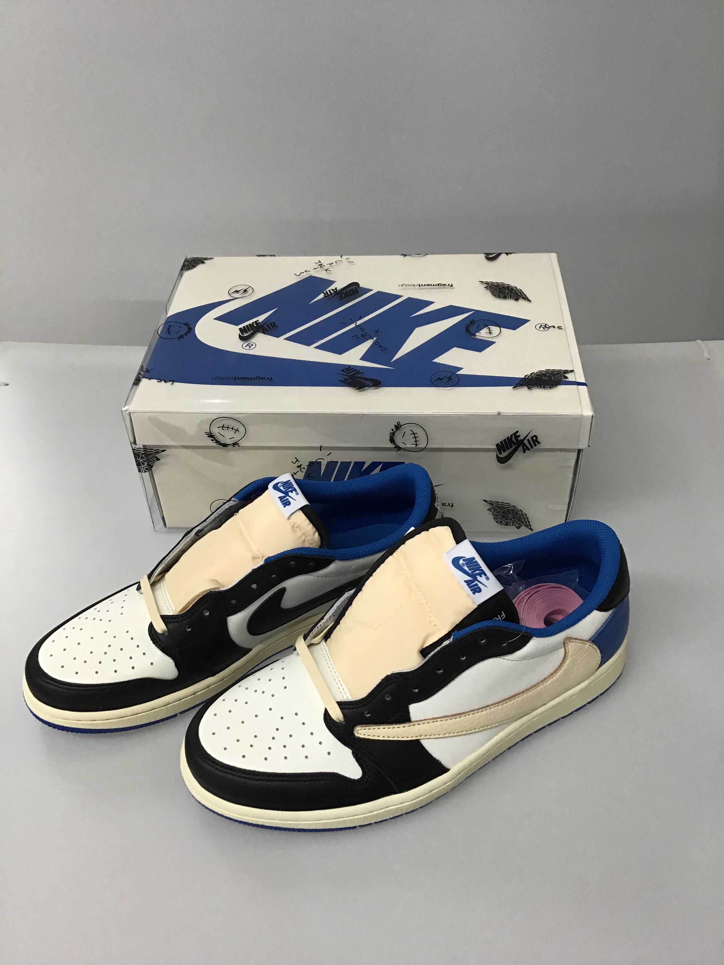 Travis Scott × fragment design × Nike Air Jordan 1 Low OG SP "Military Blue"
