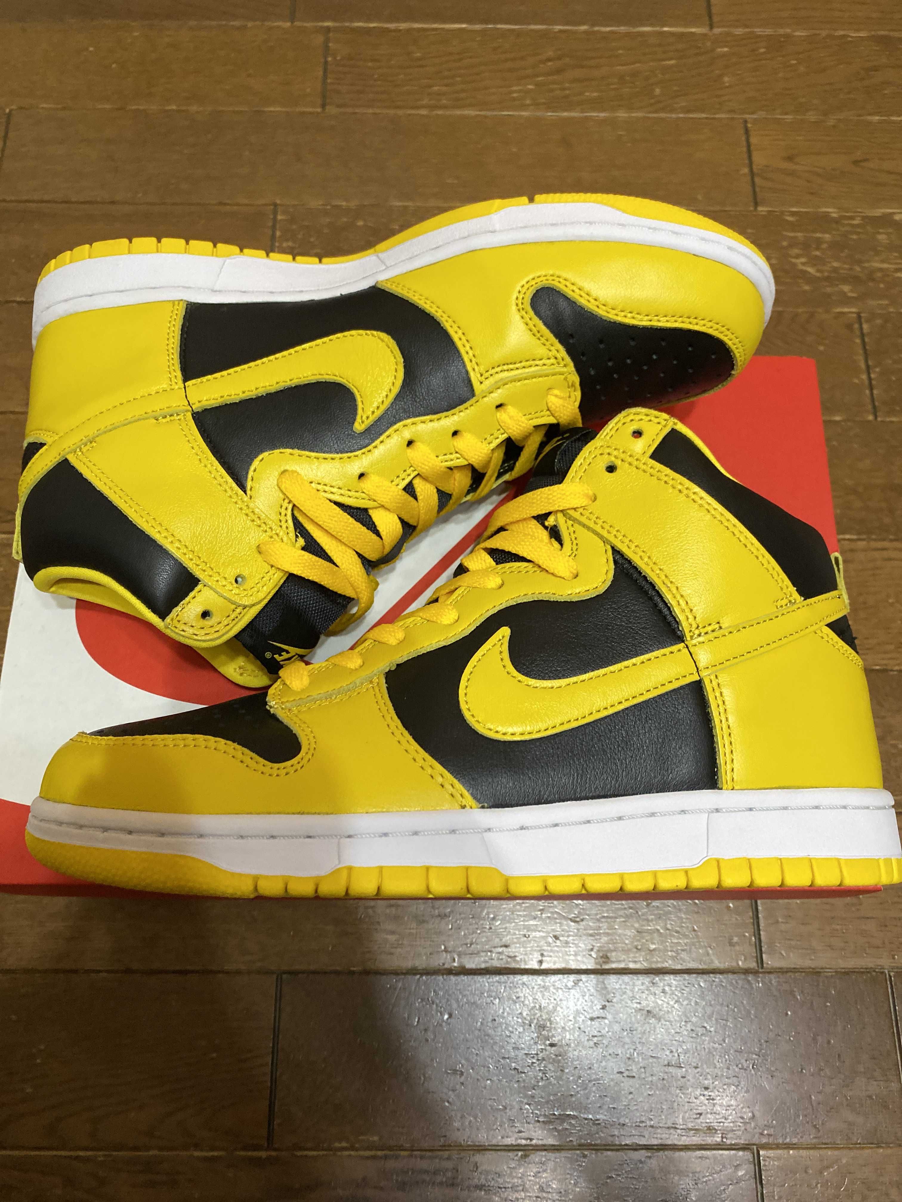 Nike Dunk High "Black/Varsity Maize"