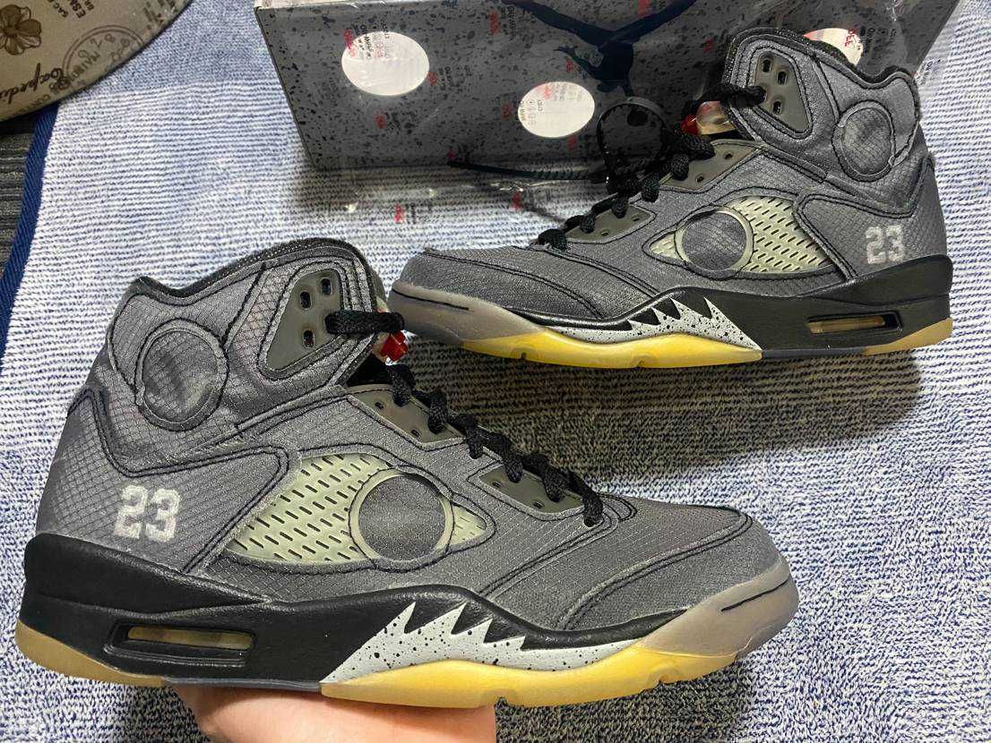 Off-White × Nike Air Jordan 5 "Black/Muslin/Fire Red"