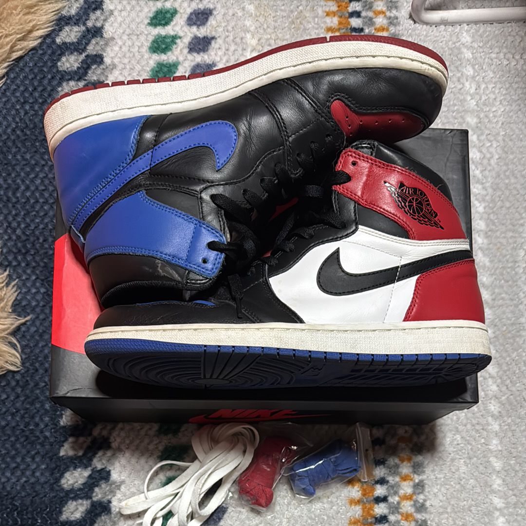 Nike Air Jordan 1 Retro High "Top 3"