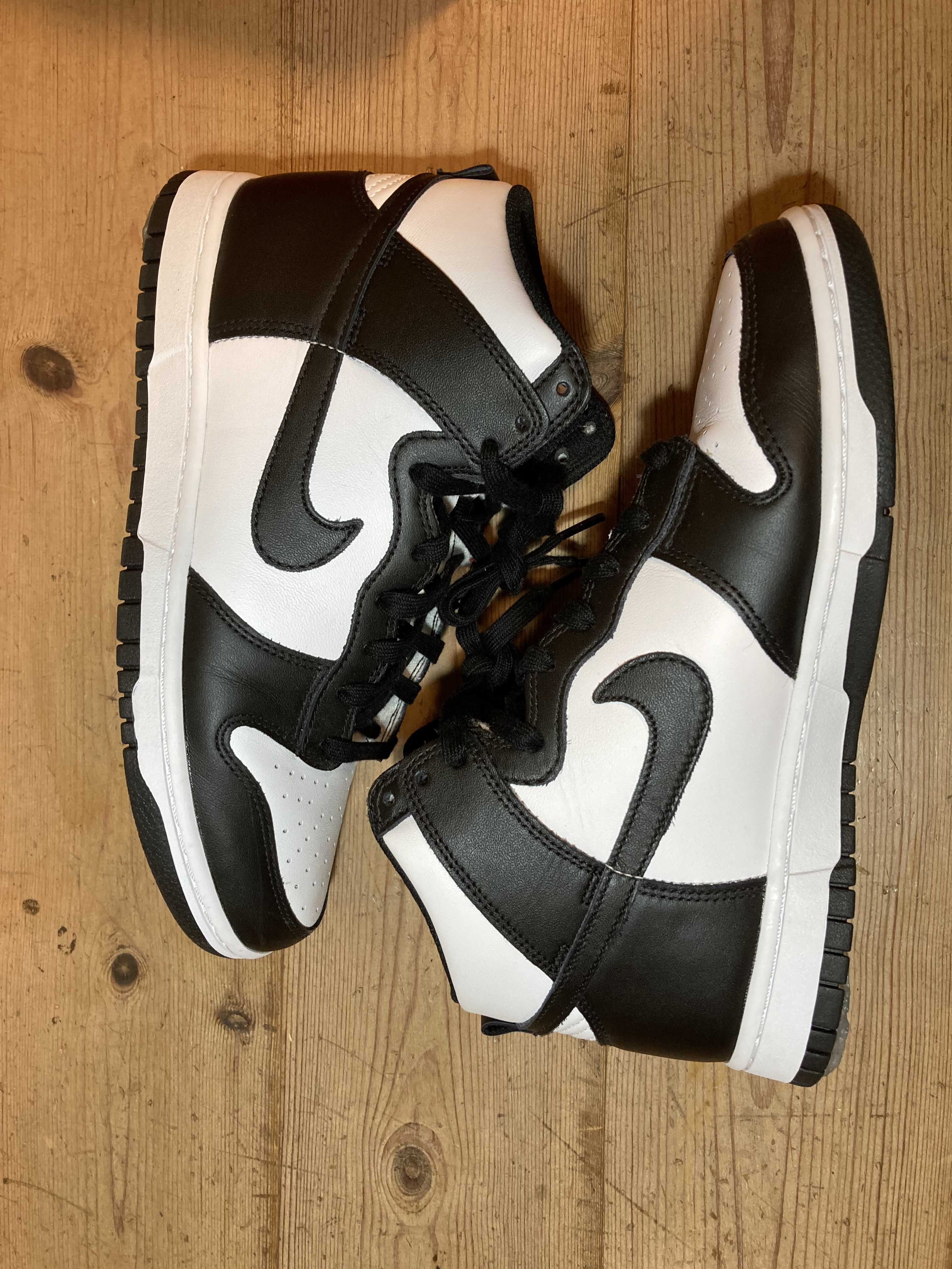 Nike Dunk High "Black and White"