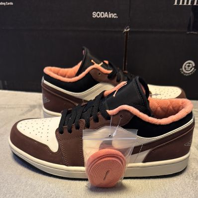 Nike Air Jordan 1 Low SE "Light Chocolate" / "Mocha Brown"