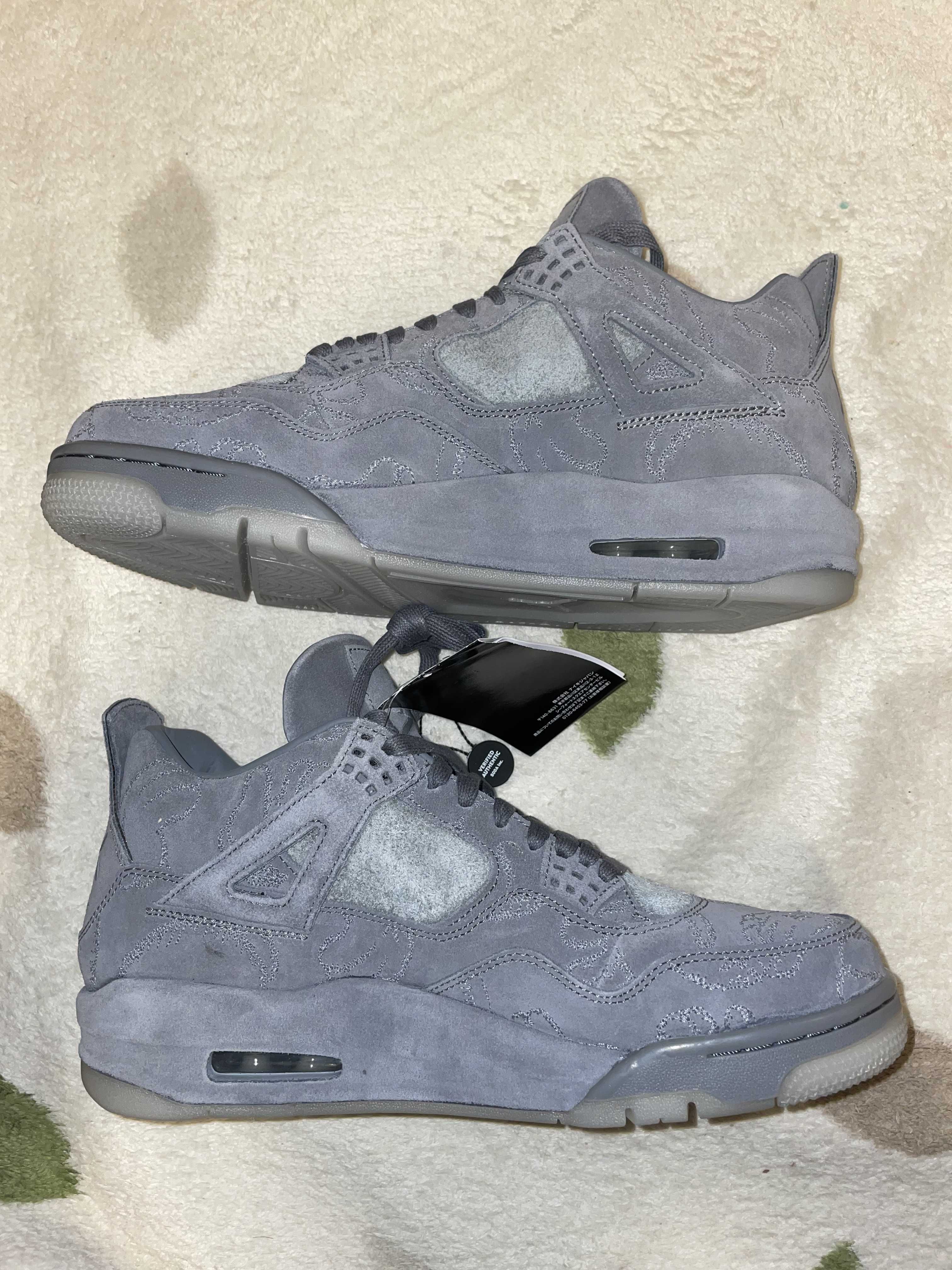 KAWS × Nike Air Jordan 4 Retro "Grey"
