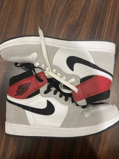 Nike Air Jordan 1 High OG "White/Black/Light Smoke Grey"