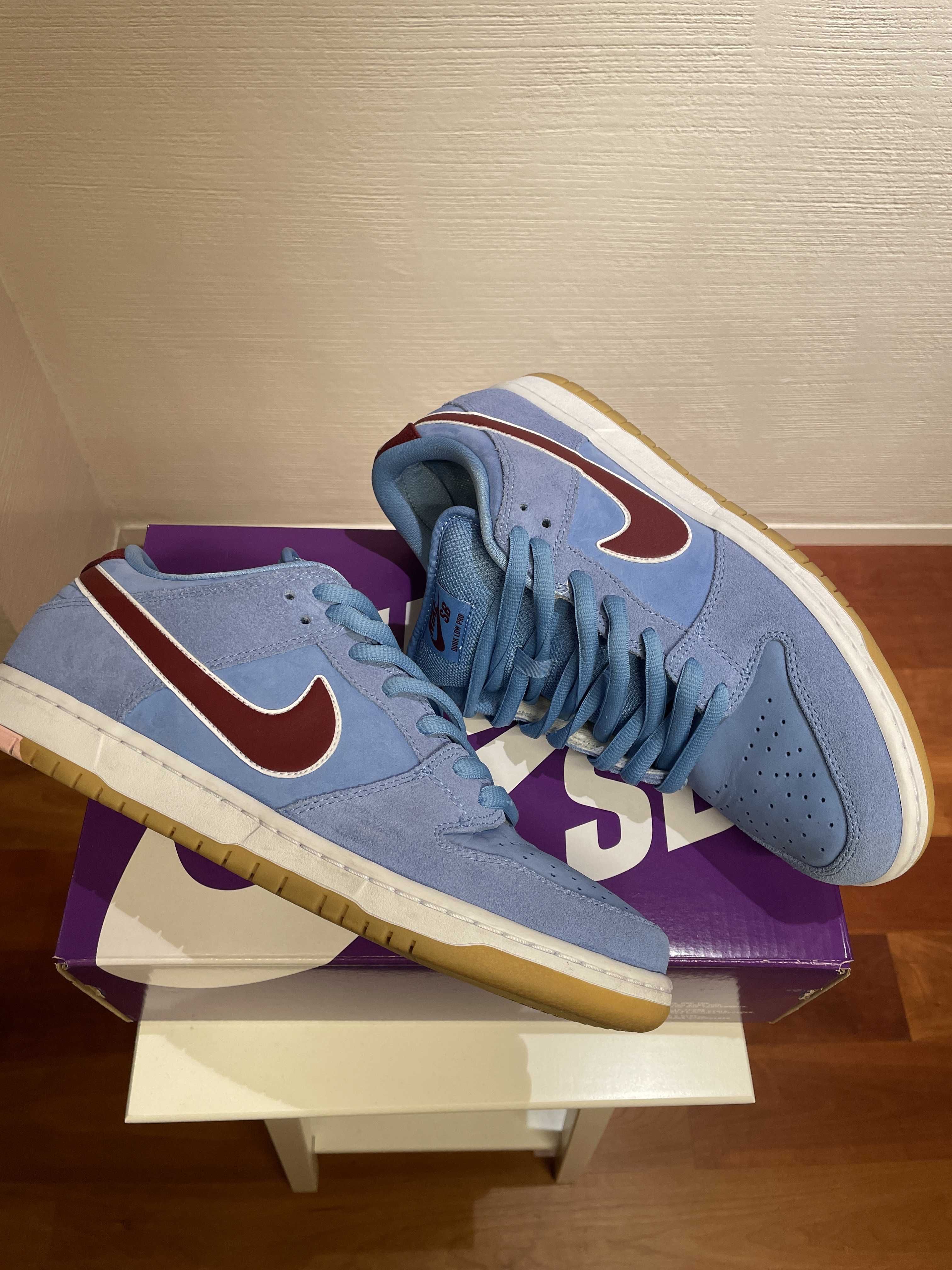 Nike SB Dunk Low Pro "Philadelphia Phillies/Valor Blue and Team Maroon"
