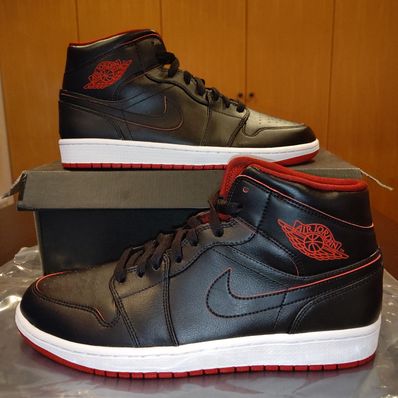 NIKE AIR JORDAN 1 RETRO MID BLACK RED WHITE