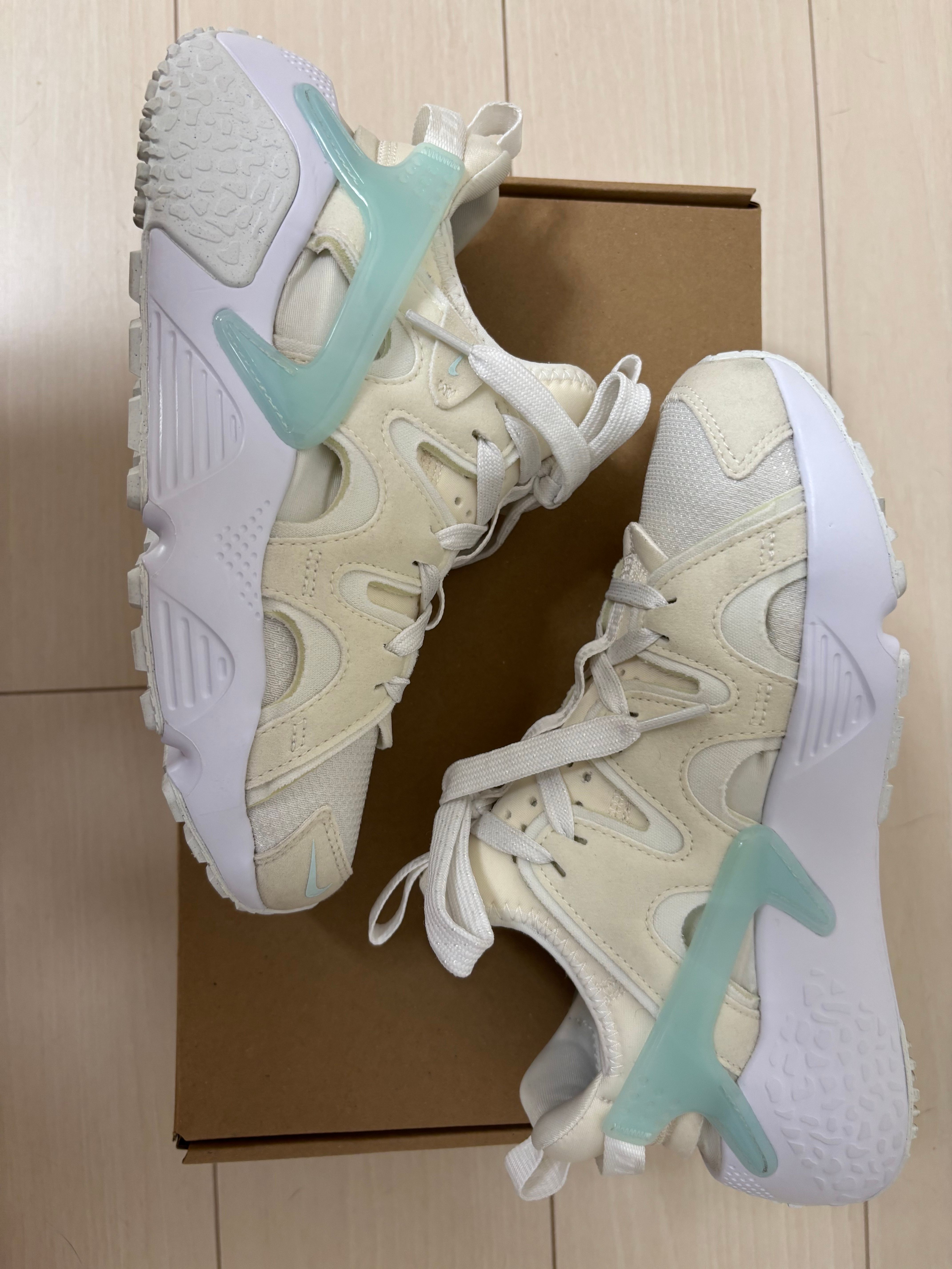 Nike Women's Air Huarache Craft "Summit White/White/Light Green"