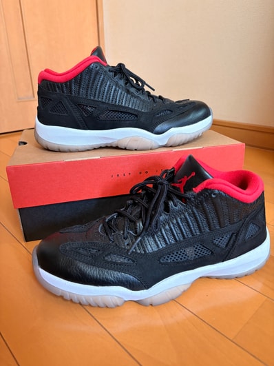 Air Jordan 11 Low IE "Bred"