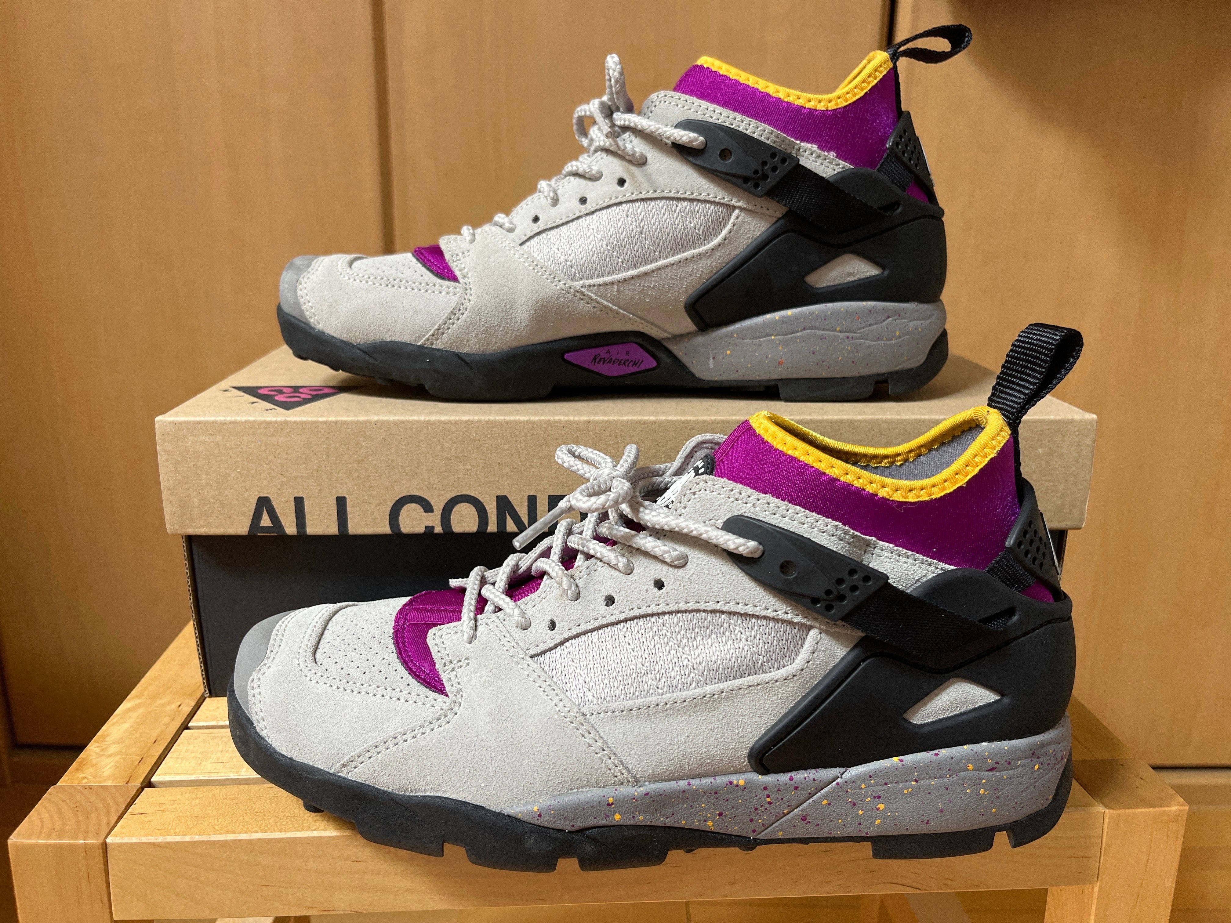 Nike ACG Air Revaderchi "Granite / Red Plum"