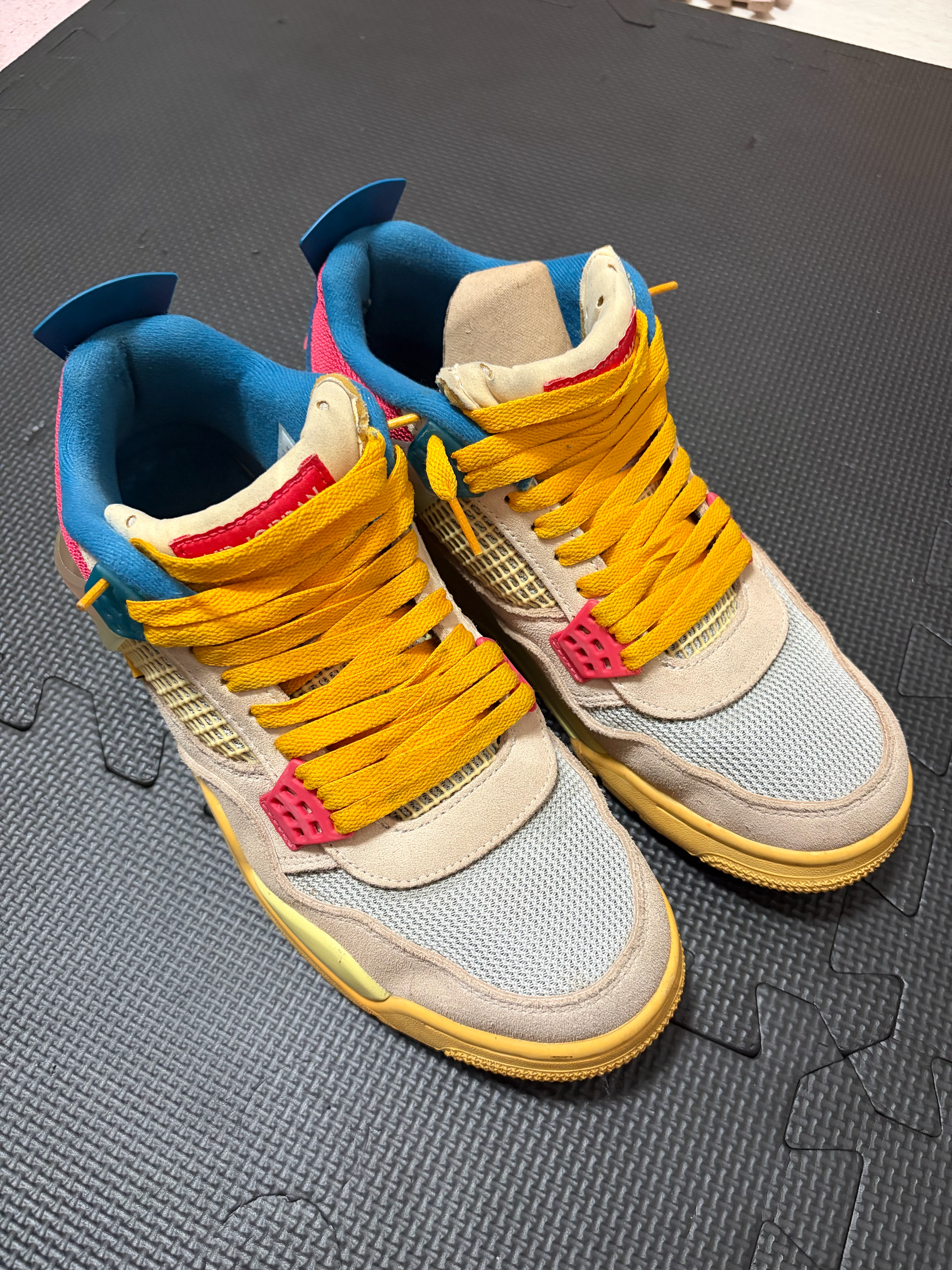 UNION × Nike Air Jordan 4 SP "Guava Ice/Light Fusion Red"