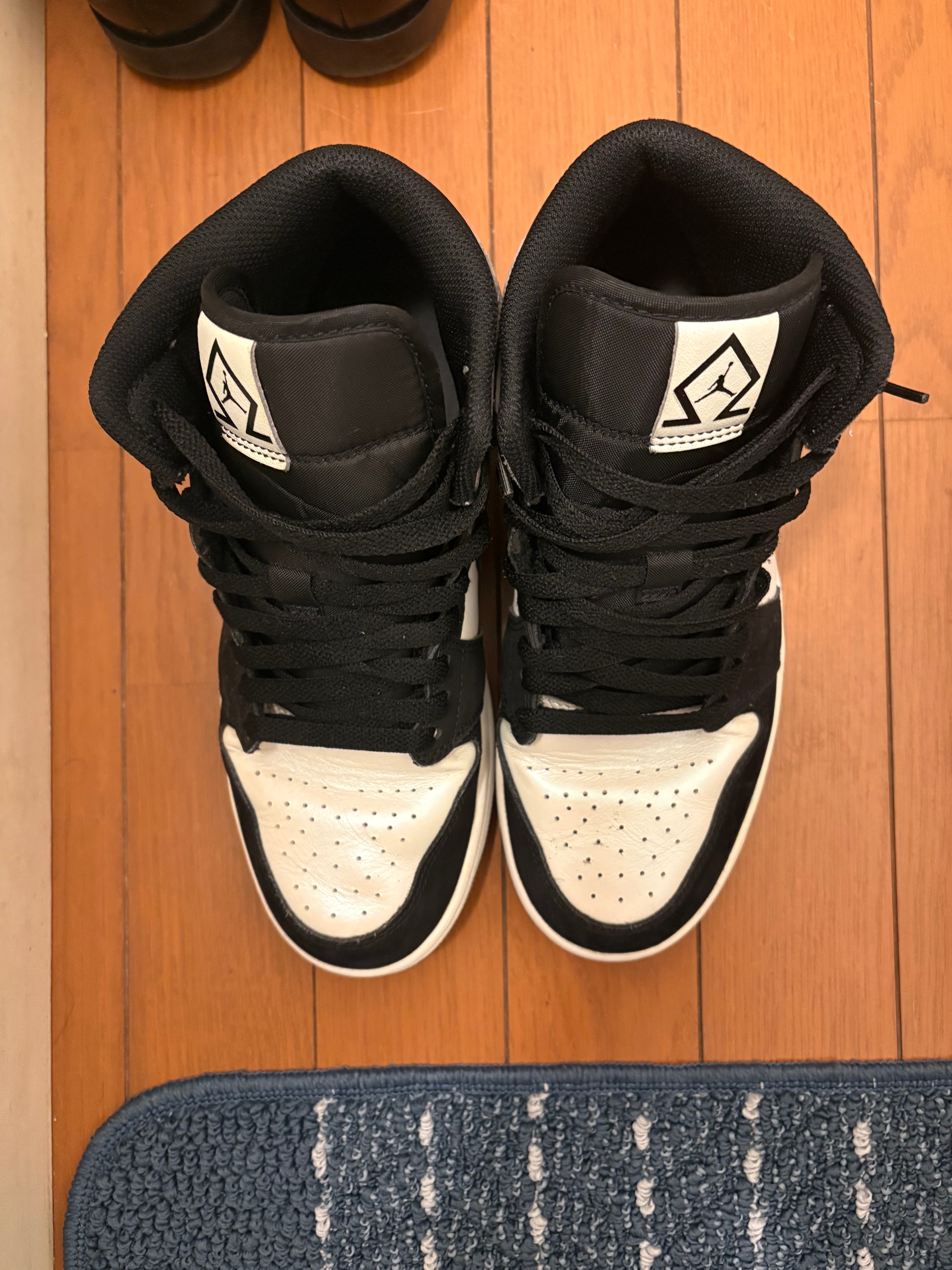 Nike Air Jordan 1 Mid "Omega/Black/White"