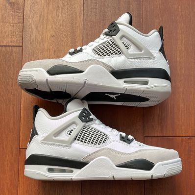 Nike GS Air Jordan 4 "Military Black"