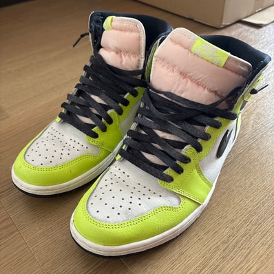 Nike Air Jordan 1 High OG "Volt/Visionaire"