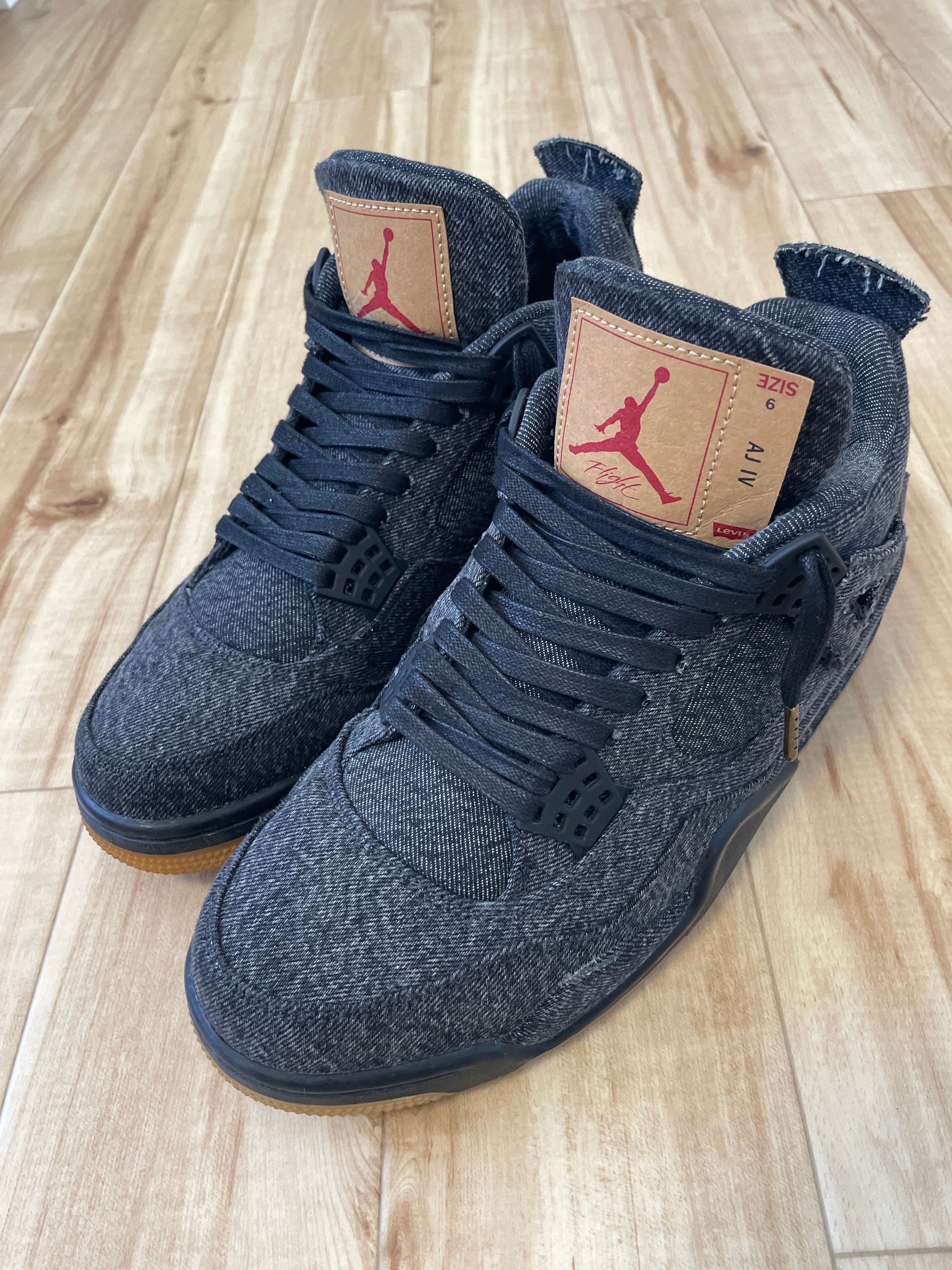Nike × Levi's Air Jordan 4 "Black Denim" (Tag: LEVIS®)