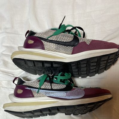 sacai × Nike Vapor Waffle "String/Red/Green"
