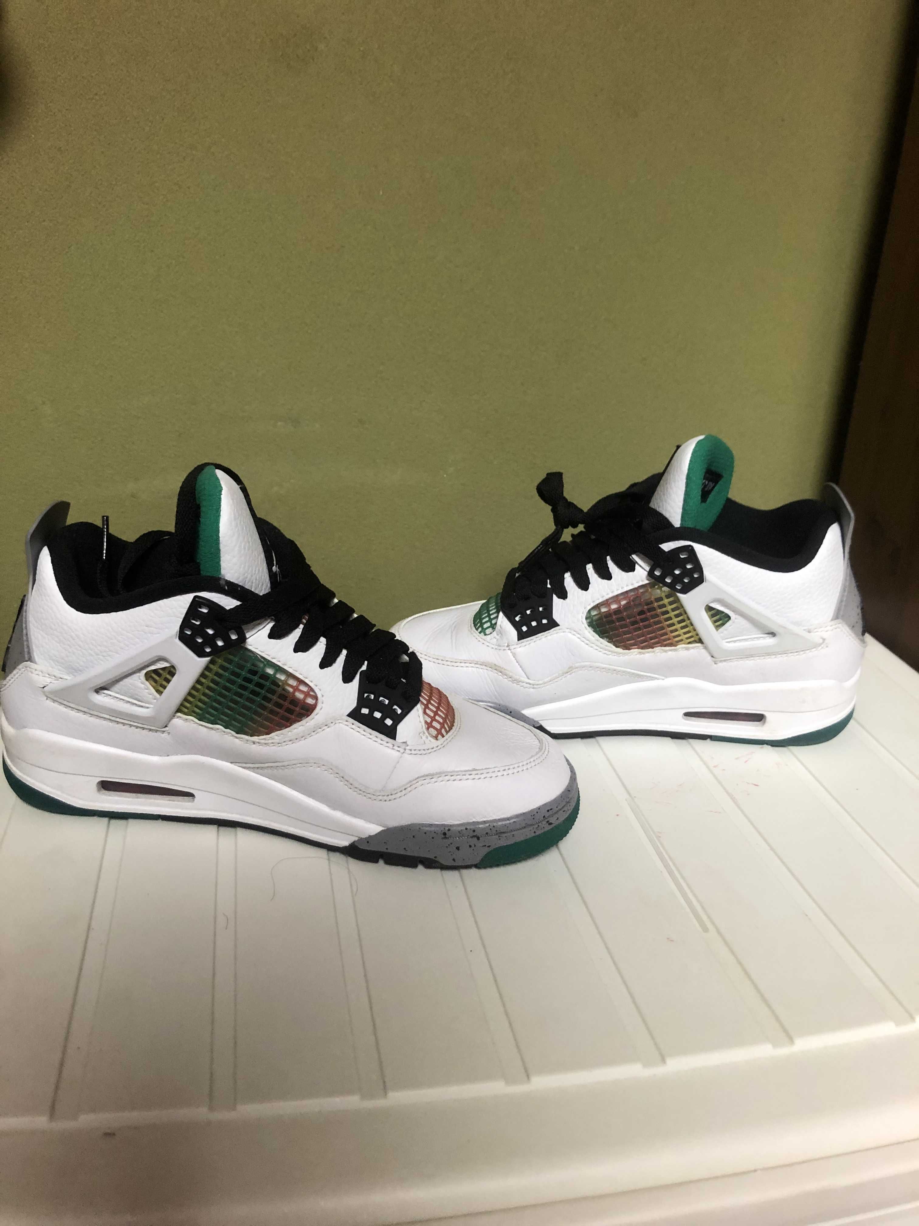 NIKE Women's AIR JORDAN 4 "LUCID GREEN"