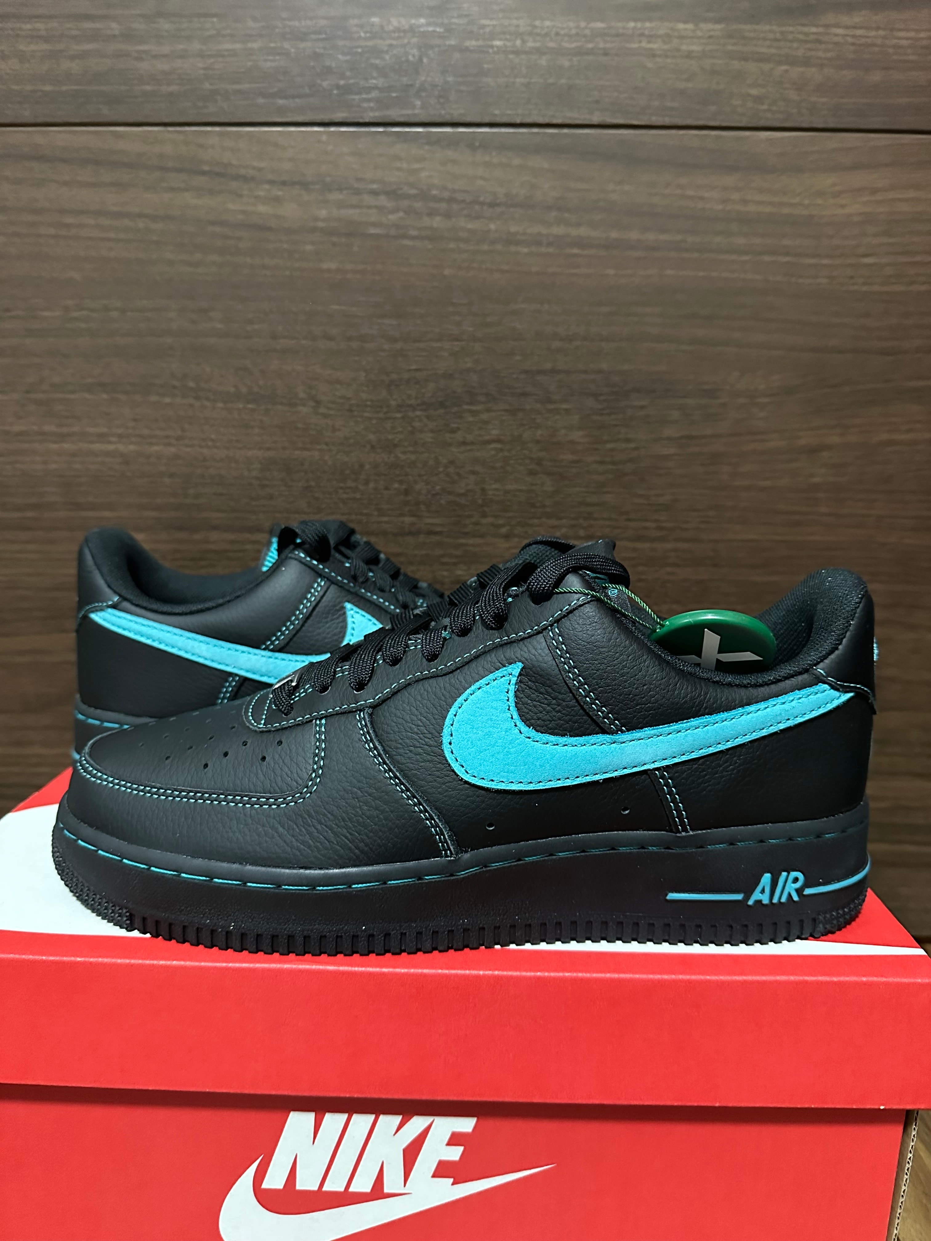 Nike Air Force 1 Low "Black Tiffany"