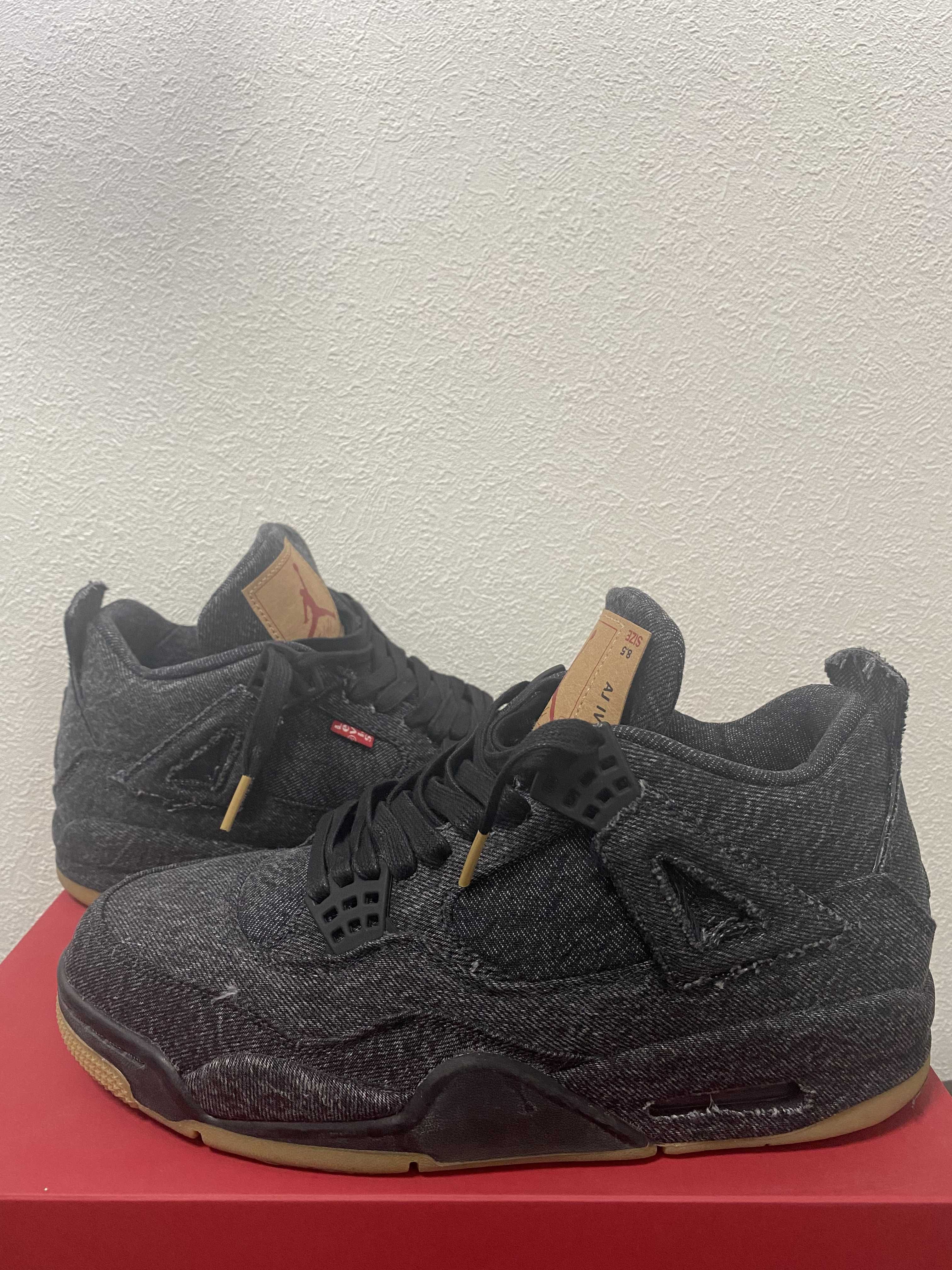 Nike × Levi's Air Jordan 4 "Black Denim" (Tag: LEVIS®)