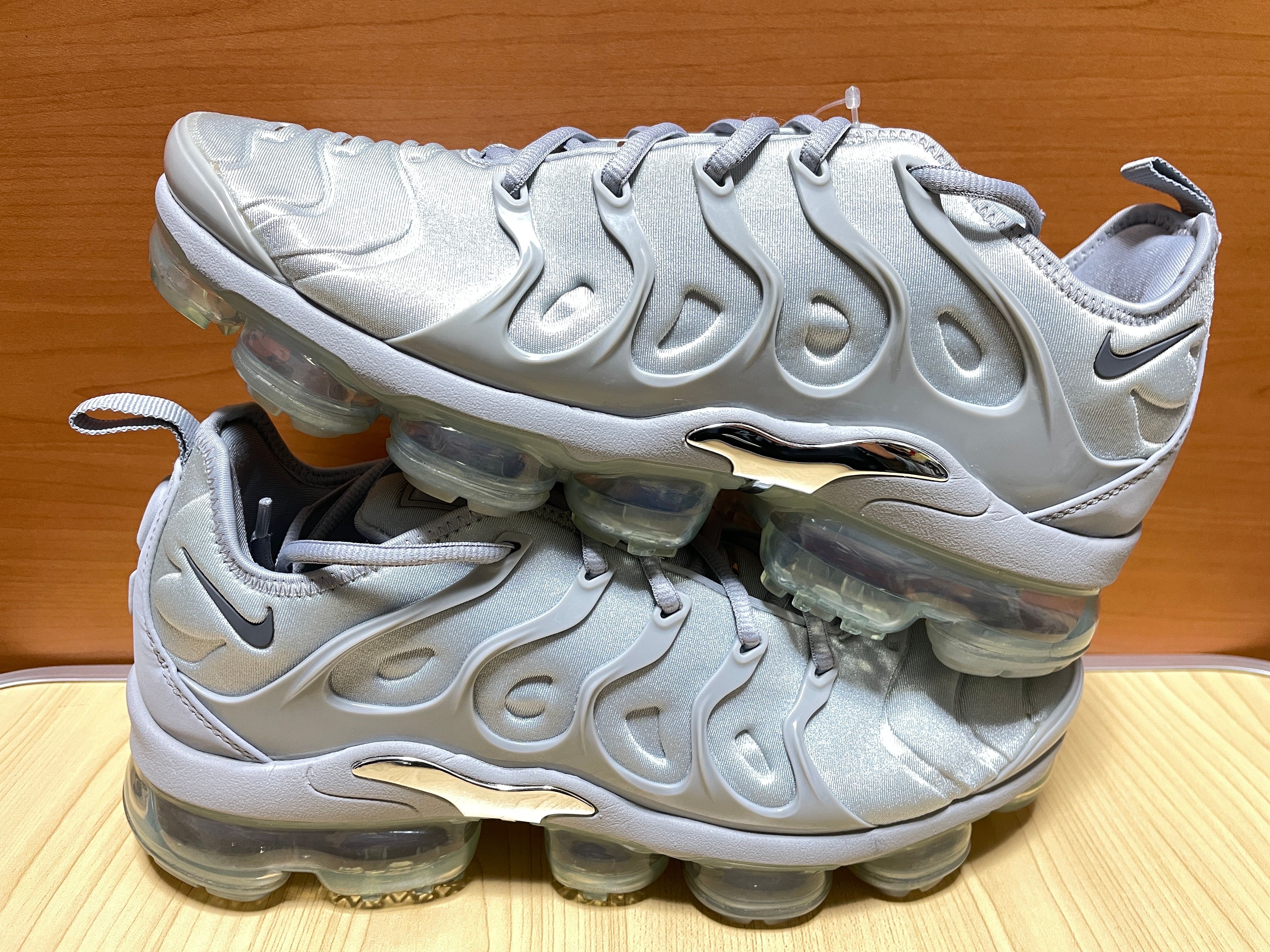 Nike Air Vapormax Plus "Wolf Grey"