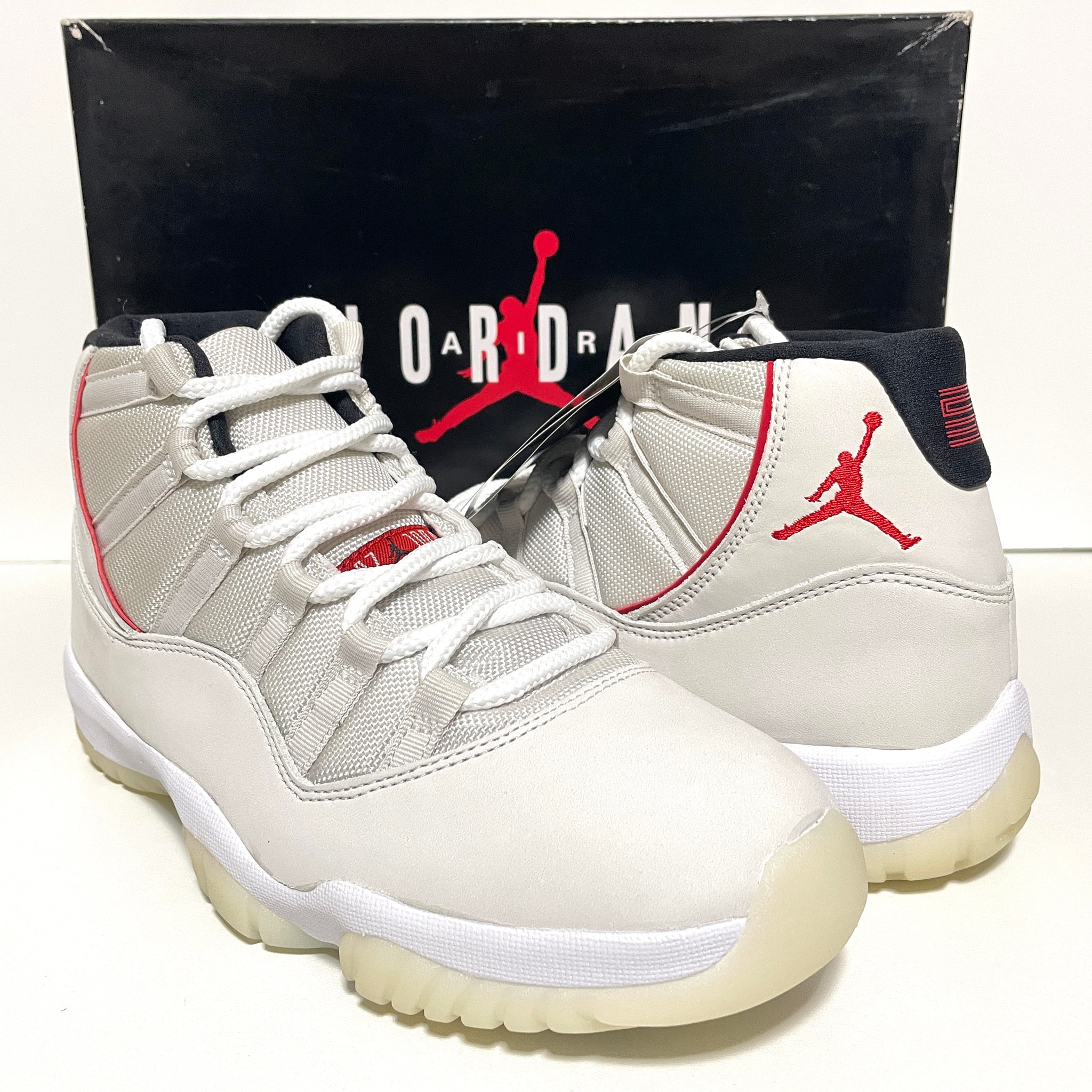 Nike Air Jordan 11 Retro "Platinum Tint"