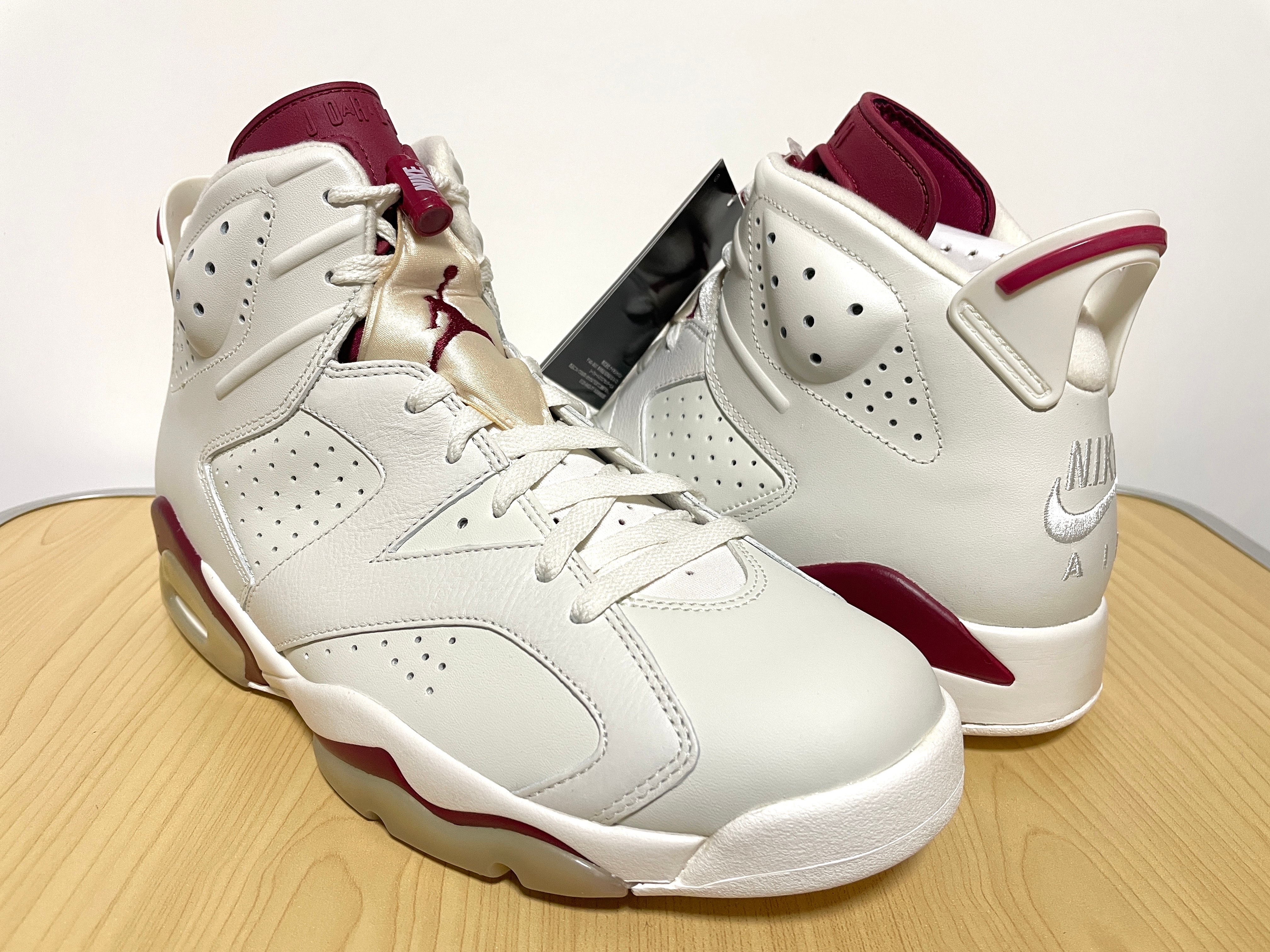 Nike Air Jordan 6 Retro "Maroon" (2015)