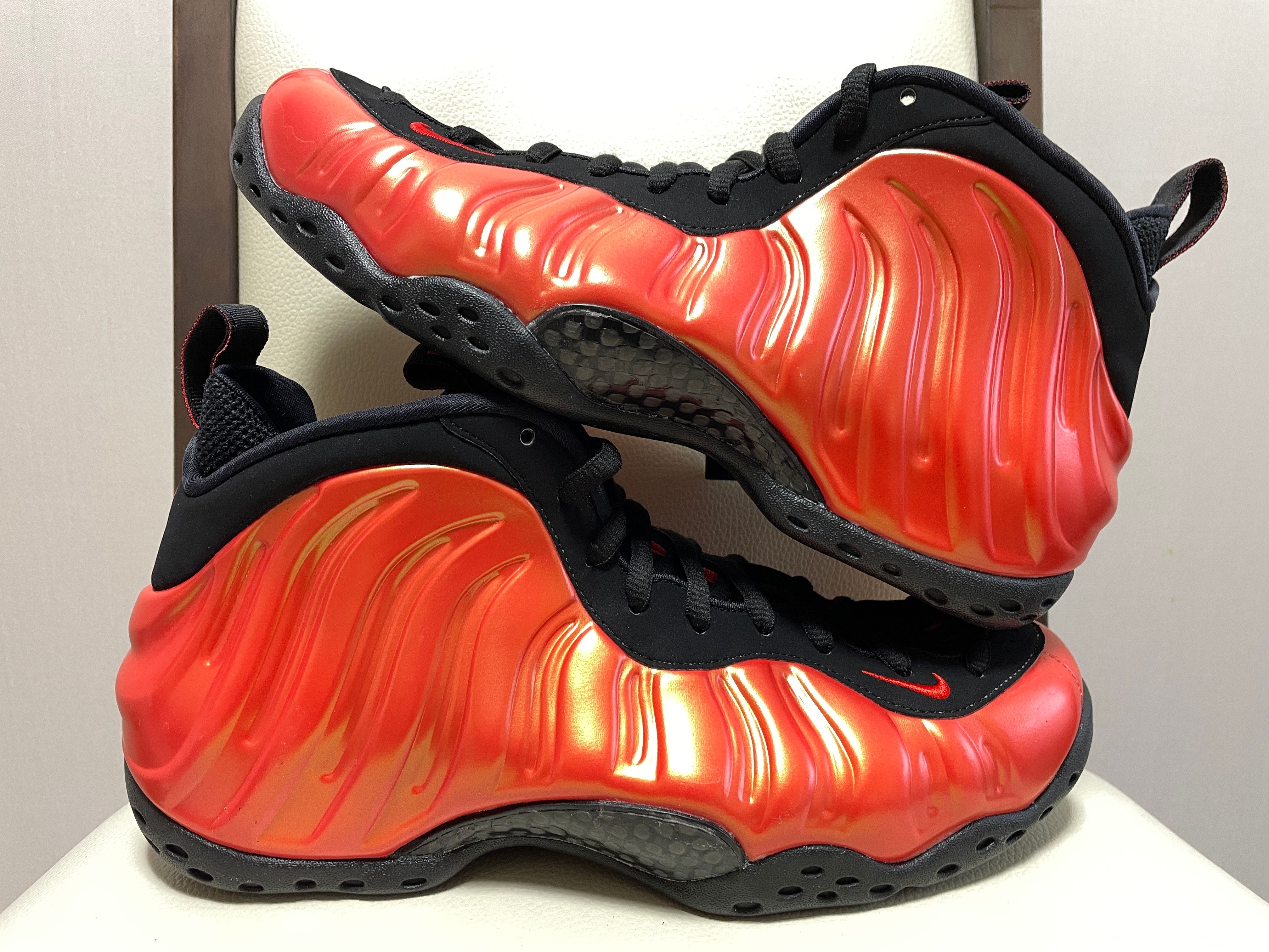 Nike Air Foamposite One "Habanero Red"