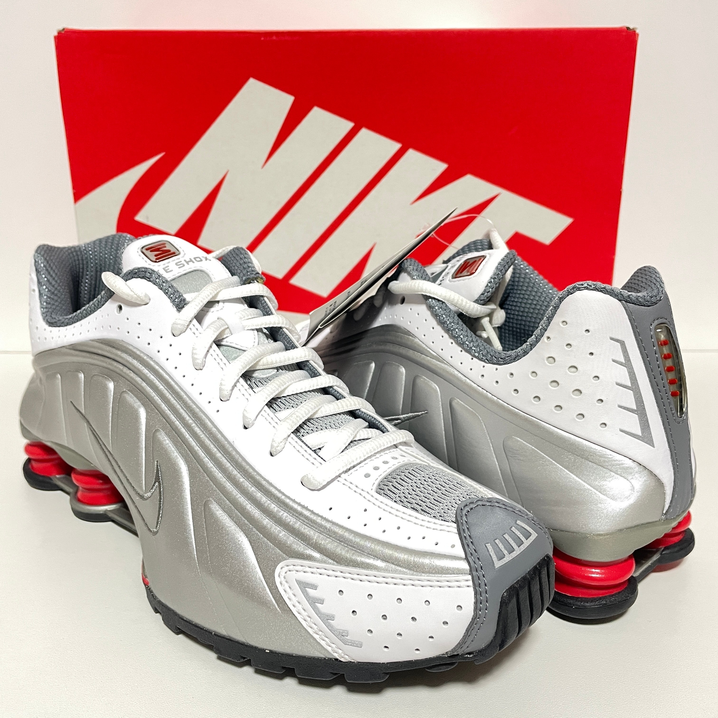 Nike Shox R4 OG "Metallic Silver Comet Red" (2018)