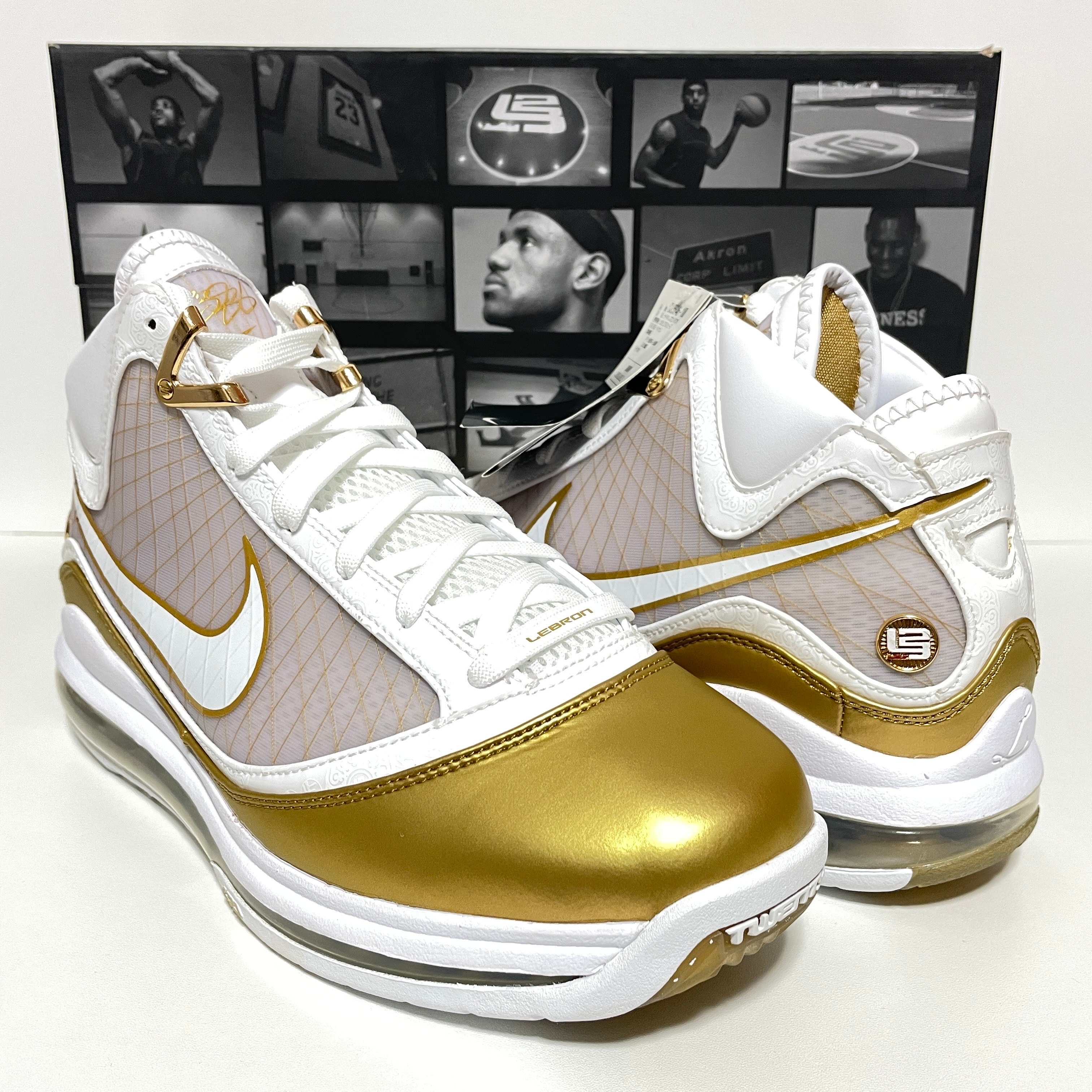 NIKE LEBRON VII QS "CHINA MOON"
