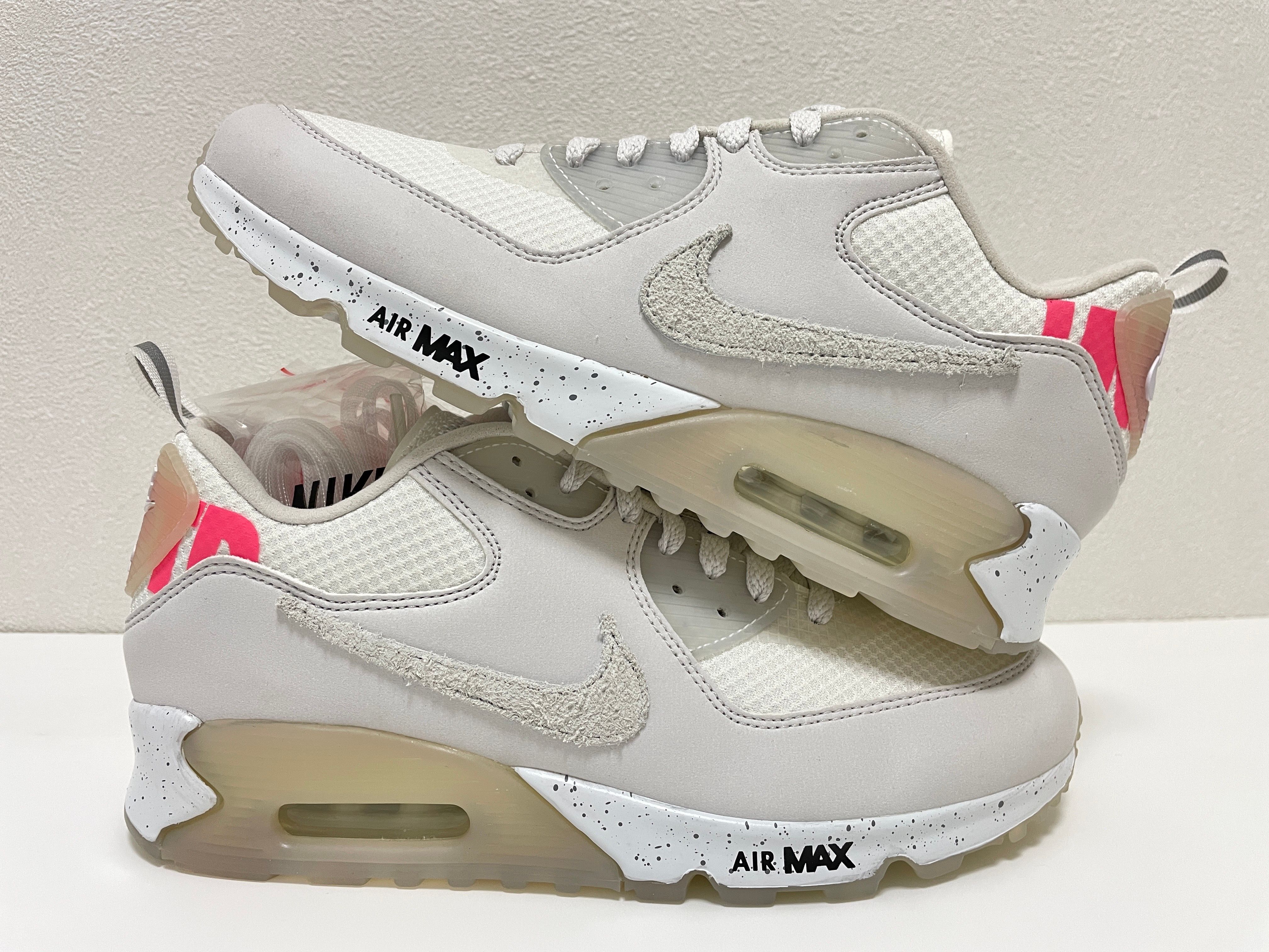 UNDEFEATED × Nike Air Max 90 "Platinum Tint/Sail"
