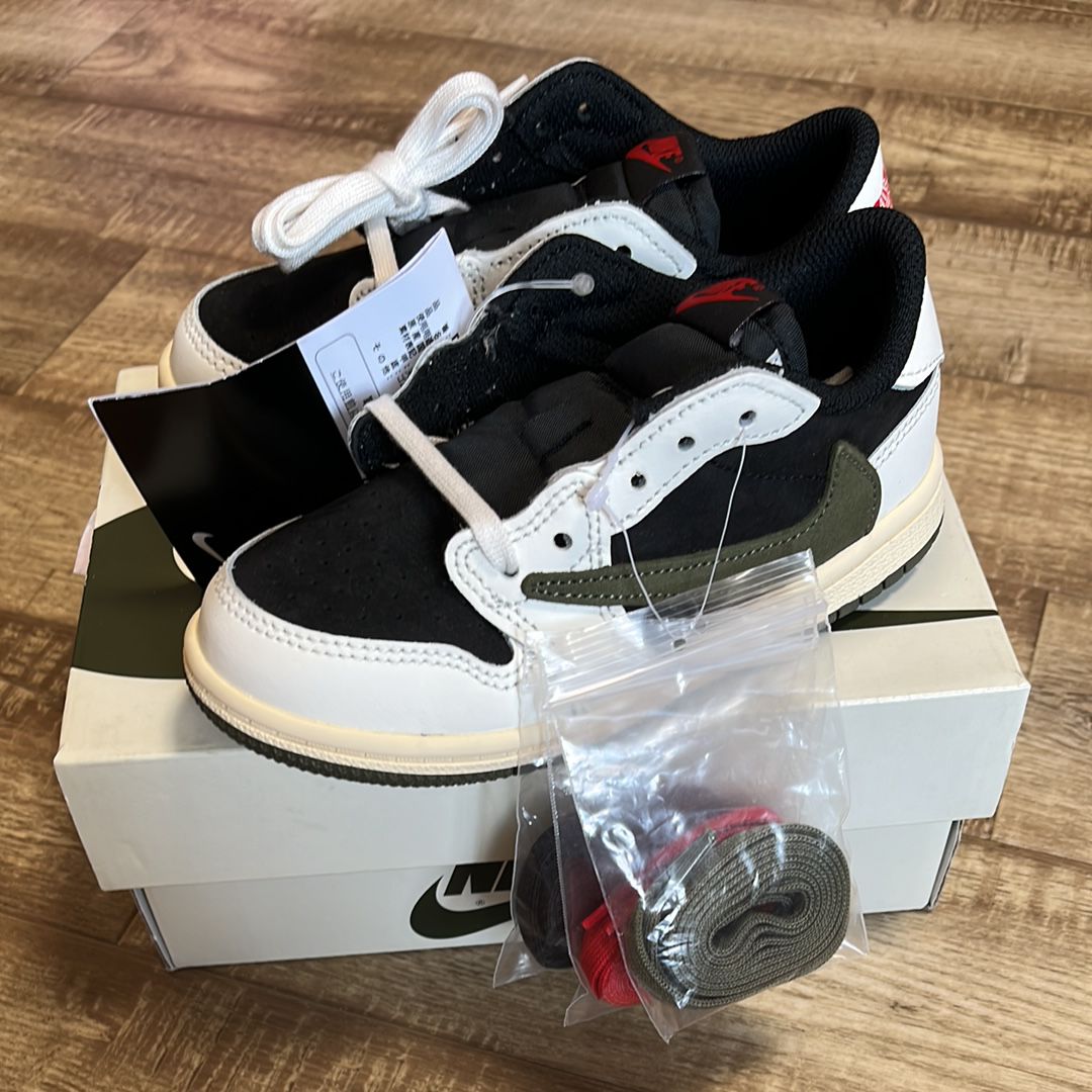 Travis Scott × Nike TD Air Jordan 1 Low OG "Medium Olive"
