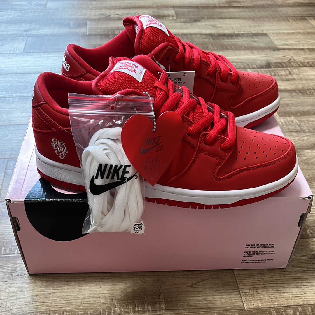 Girls Don't Cry × Nike SB Dunk Low Pro QS "Red" / VERDY