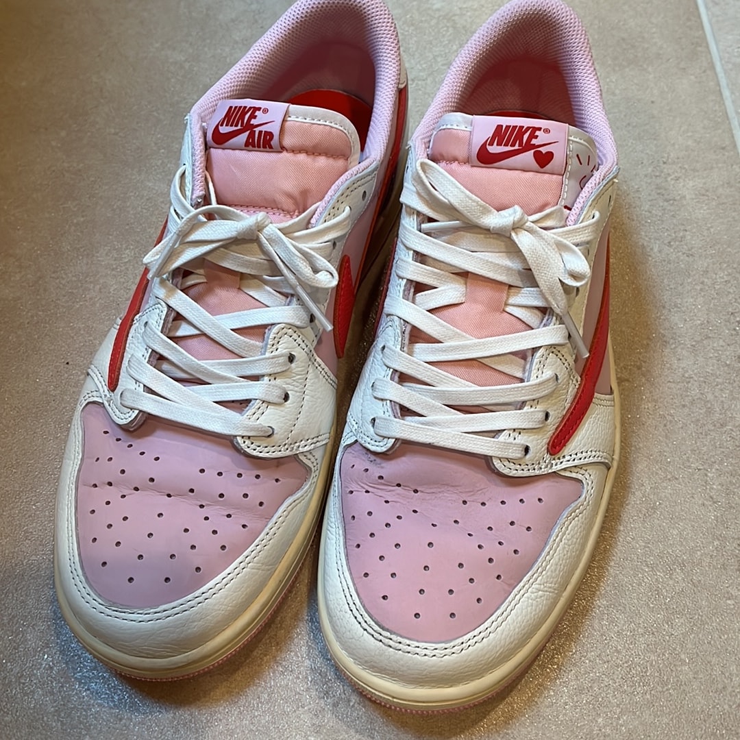 Travis Scott × Nike Air Jordan 1 Retro Low OG "Sail/Tropical Pink"