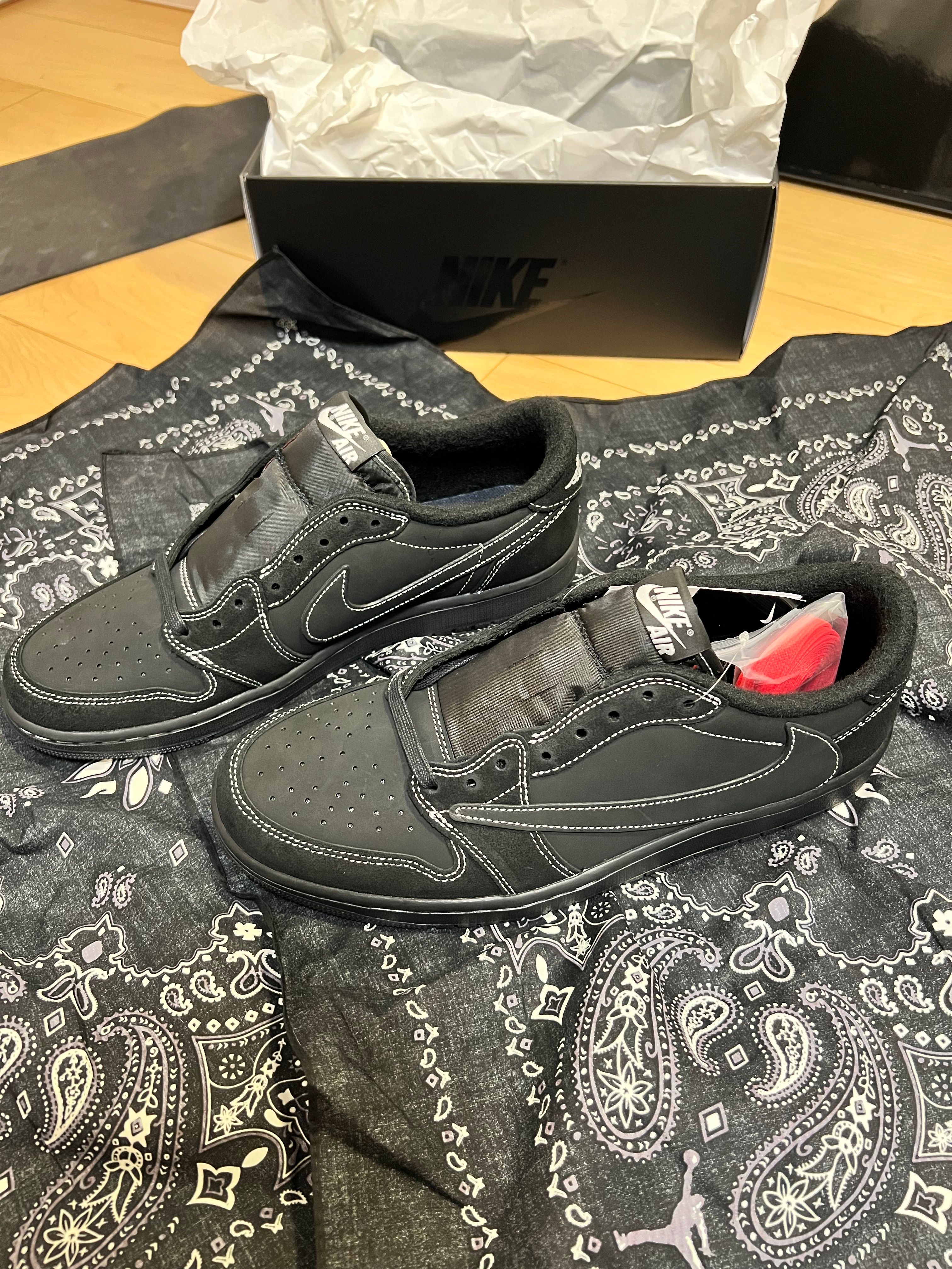 Travis Scott × Nike Air Jordan 1 Low OG SP "Black Phantom"