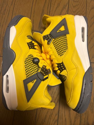 Nike Air Jordan 4 "Tour Yellow"
